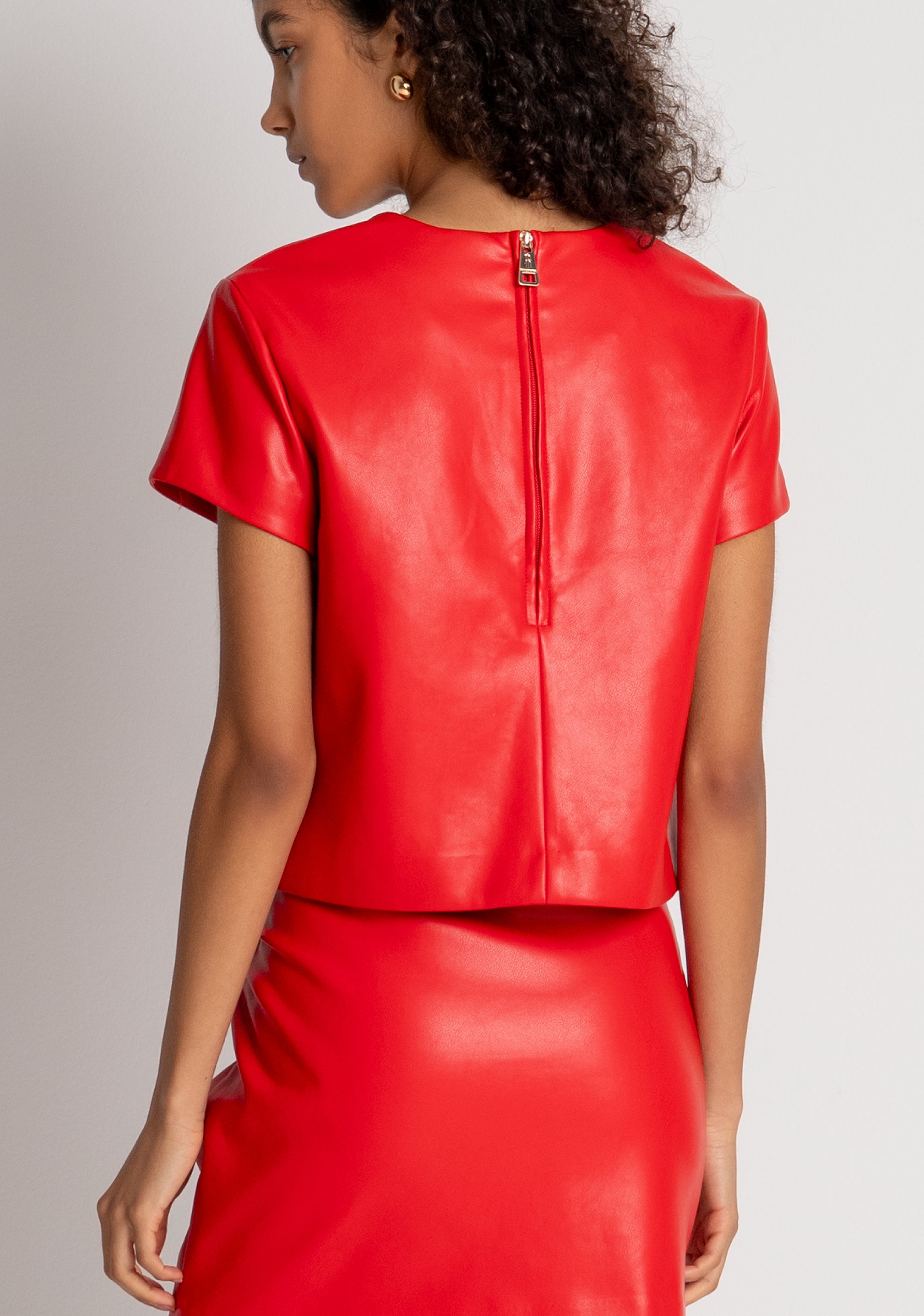Top cropped in finta pelle FR26WT1001P41101 FRACOMINA