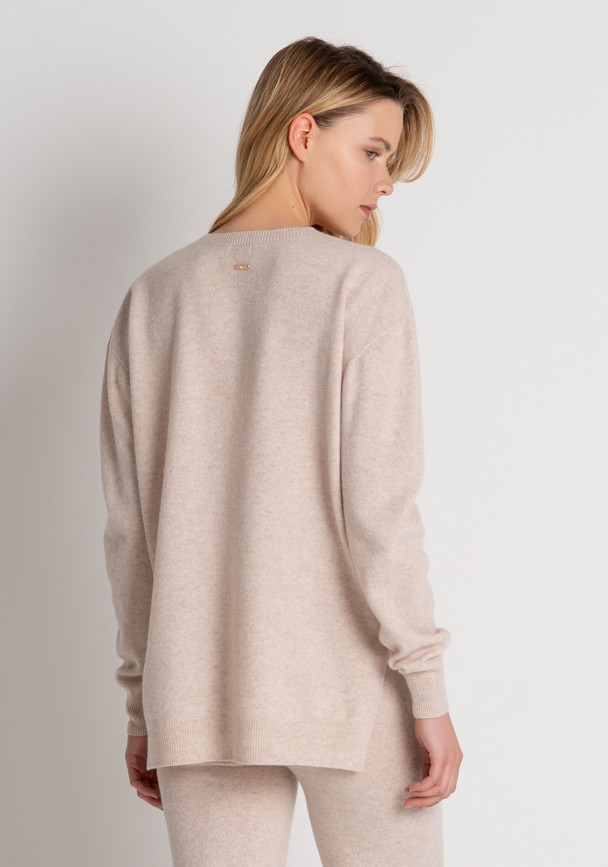 Maglia regular in lana FR26WT7006K47301 FRACOMINA