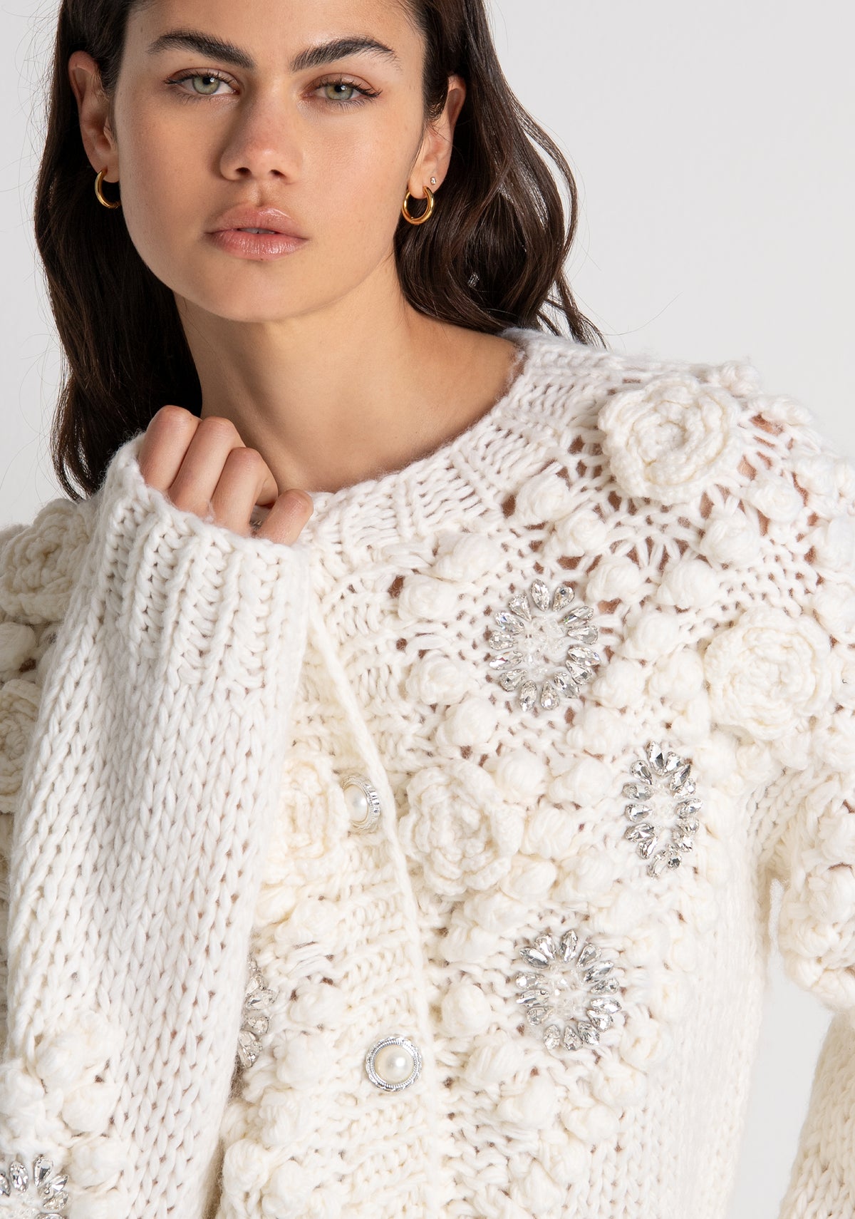 Cardigan regular con punto 3D e applicazioni gioiello FR26WT8030K465R9 FRACOMINA