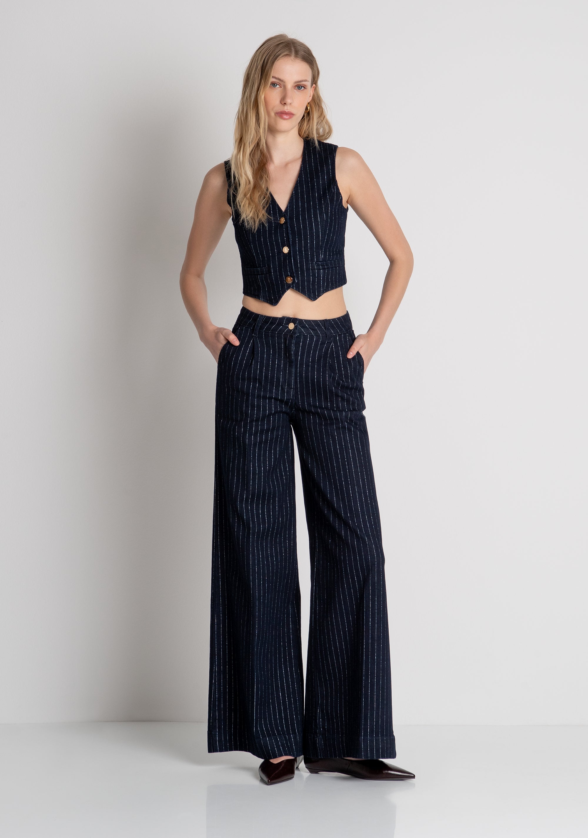 Jeans flare modello chino in denim gessato con lavaggio medio FRACOMINA — immagine 2 di 6