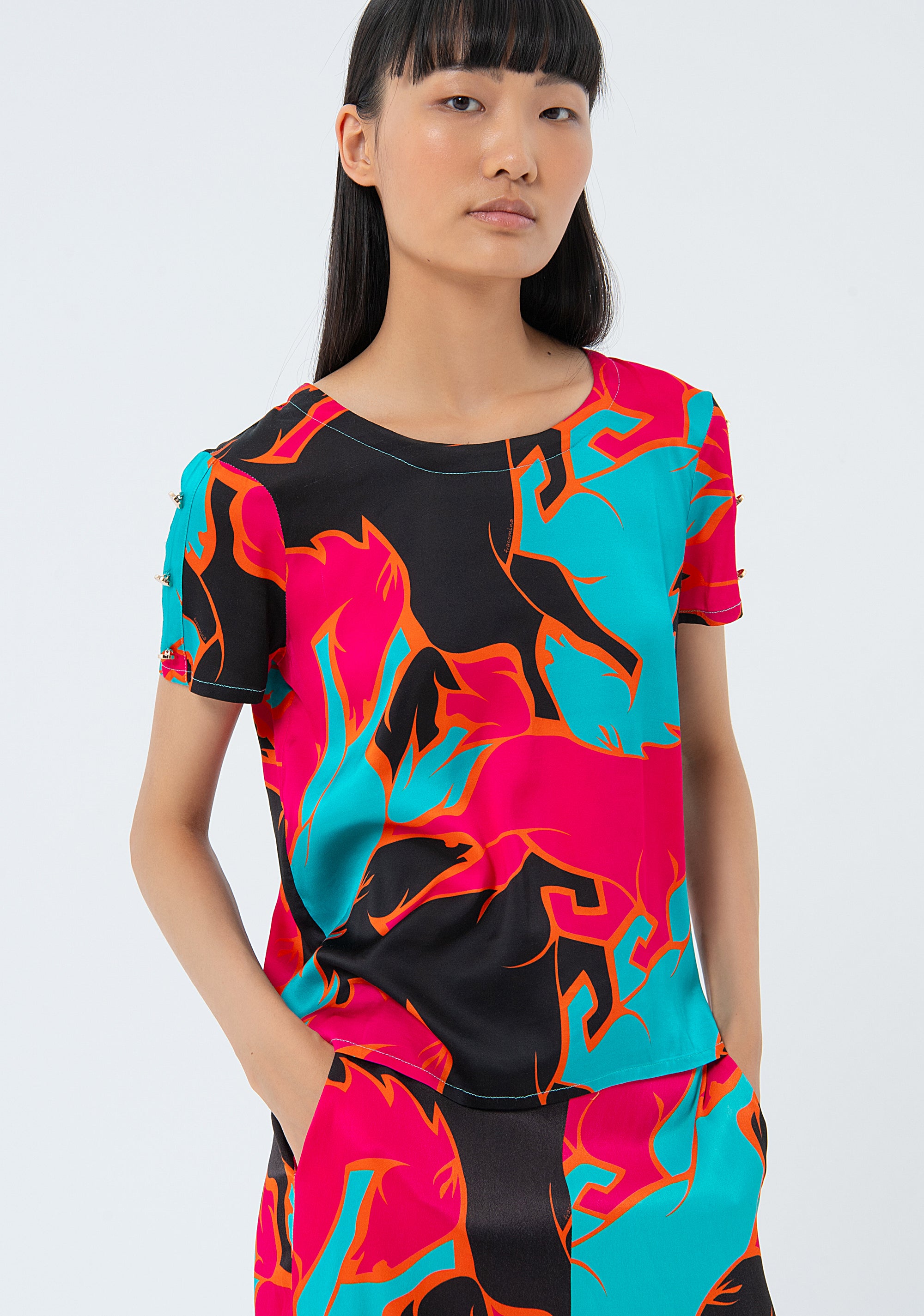 Blusa regular girocollo in fantasia multi colore FS24ST1006W713N4-S61 Fracomina