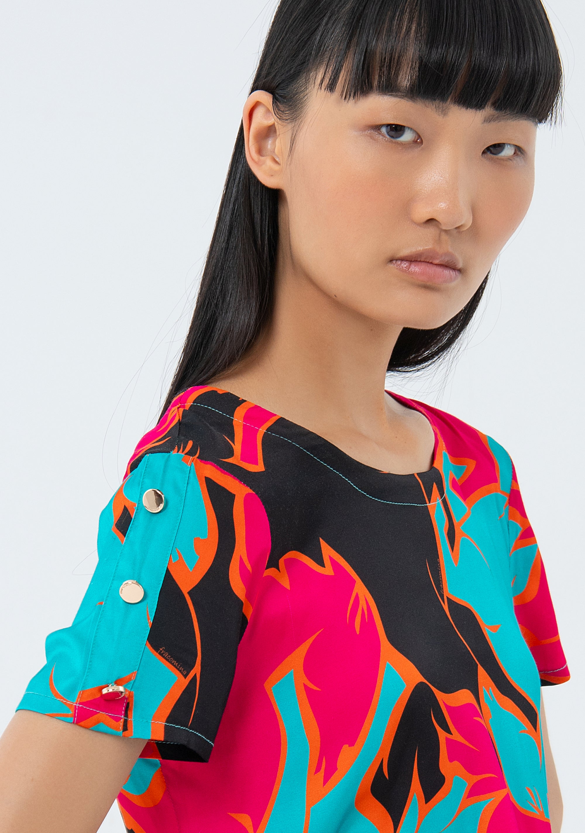 Blusa regular girocollo in fantasia multi colore FS24ST1006W713N4-S61 Fracomina