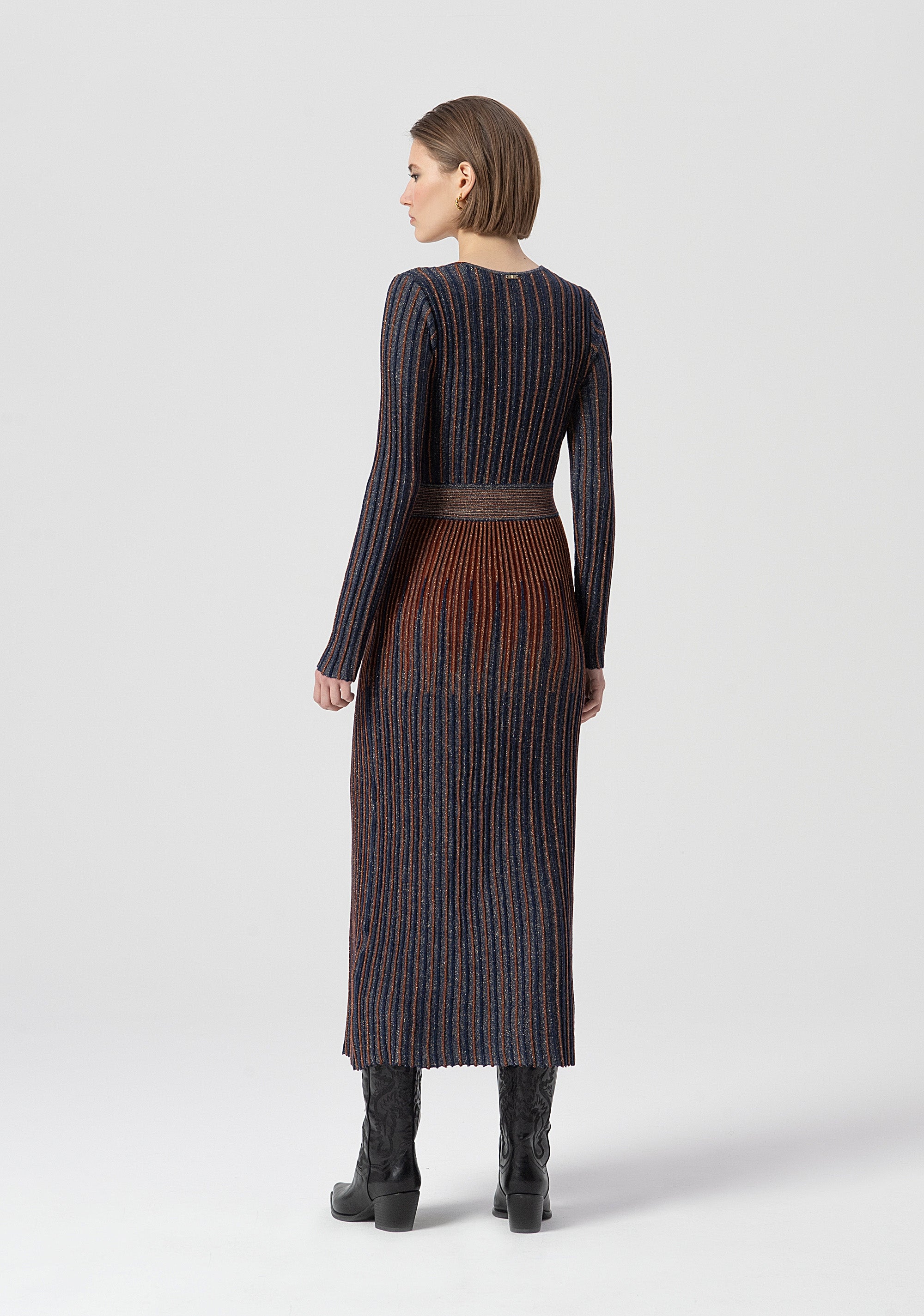 Abito regular midi in maglia con lana e lurex FS25WD5006K558Q7-M23 Fracomina