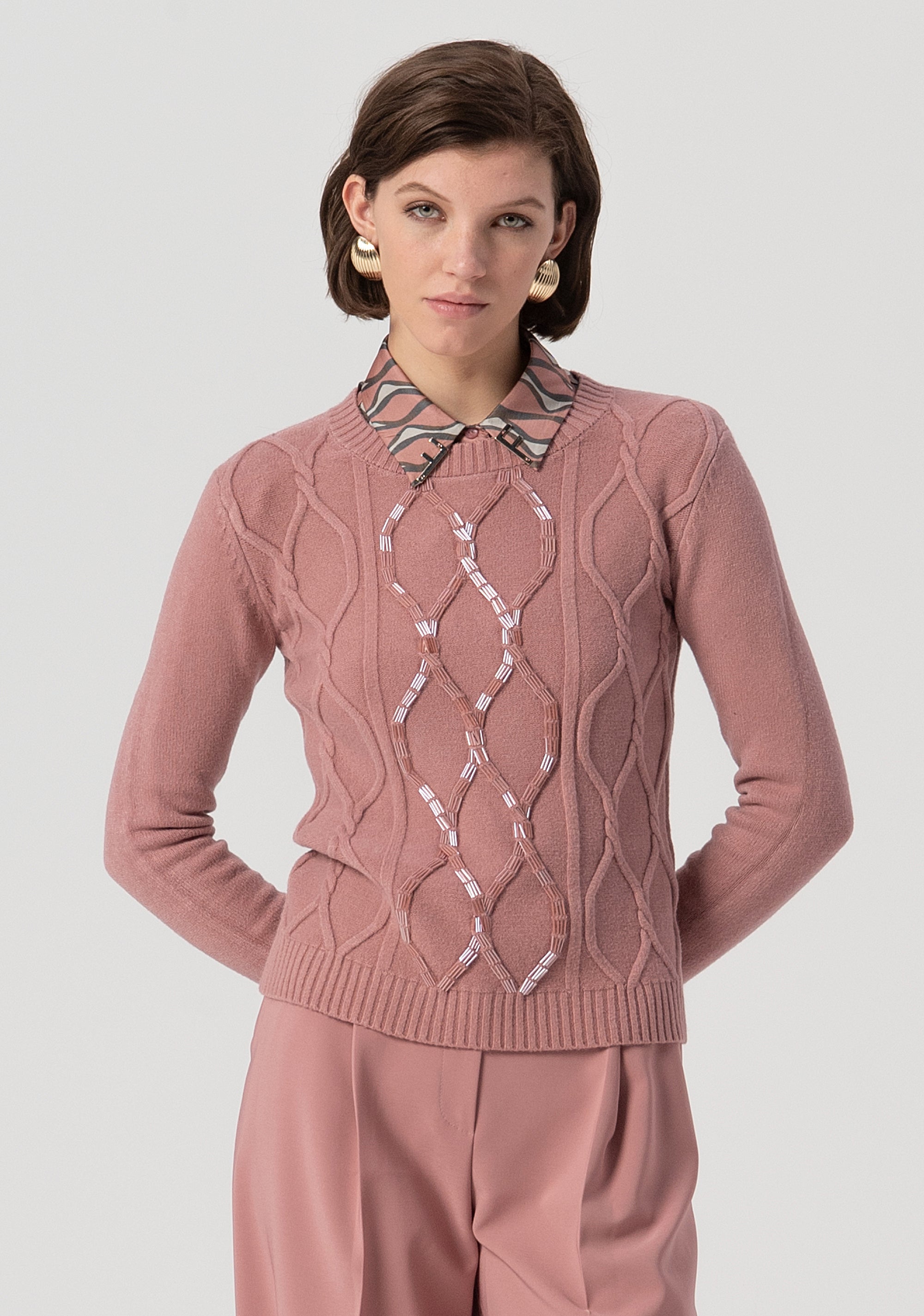 Maglia slim con punto treccia e baguette applicate FS25WT7012K50201-238 Fracomina
