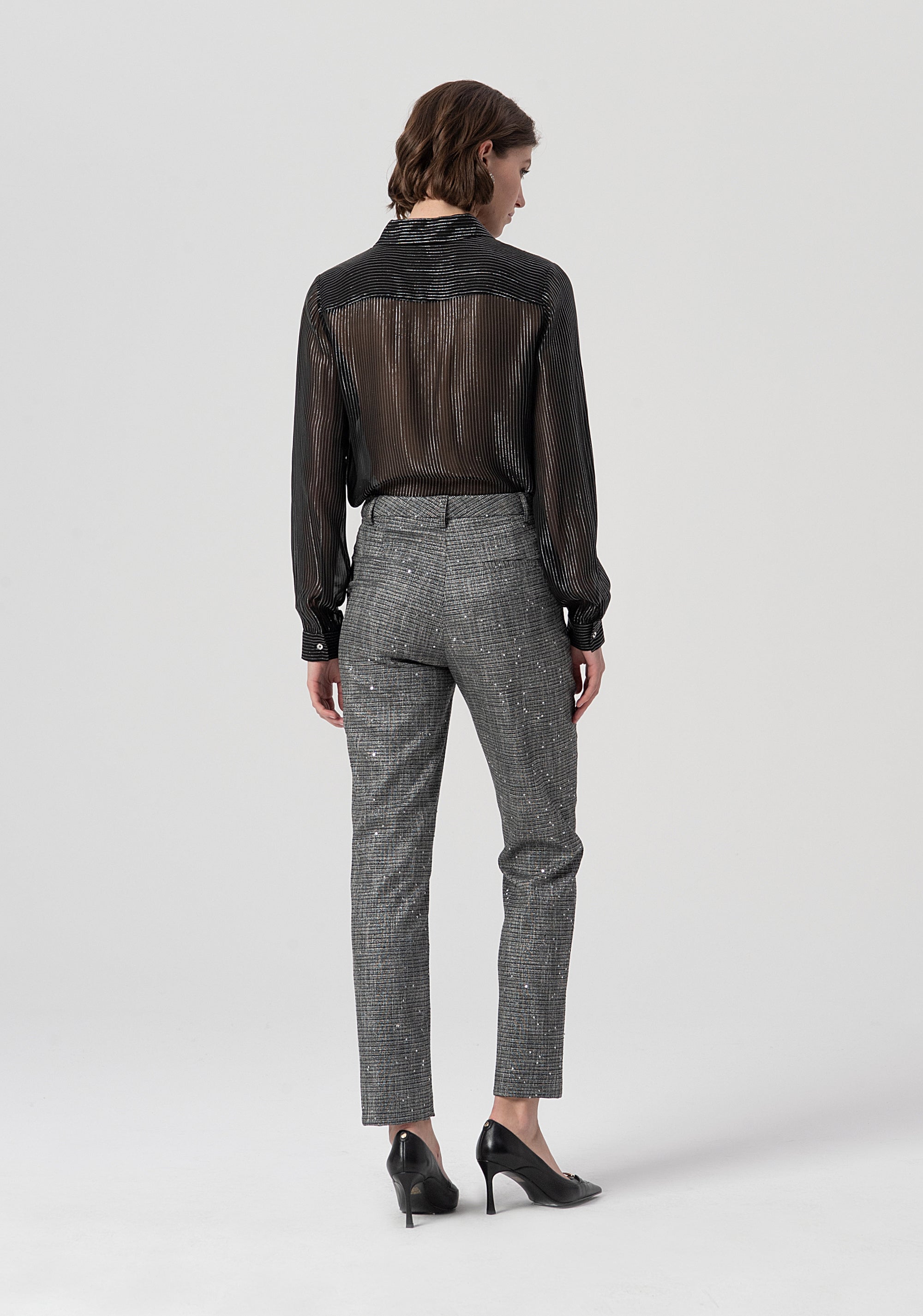 Pantalone regular a sigaretta in tweed con paillettes applicate FS25WV2005W821J5-053 Fracomina