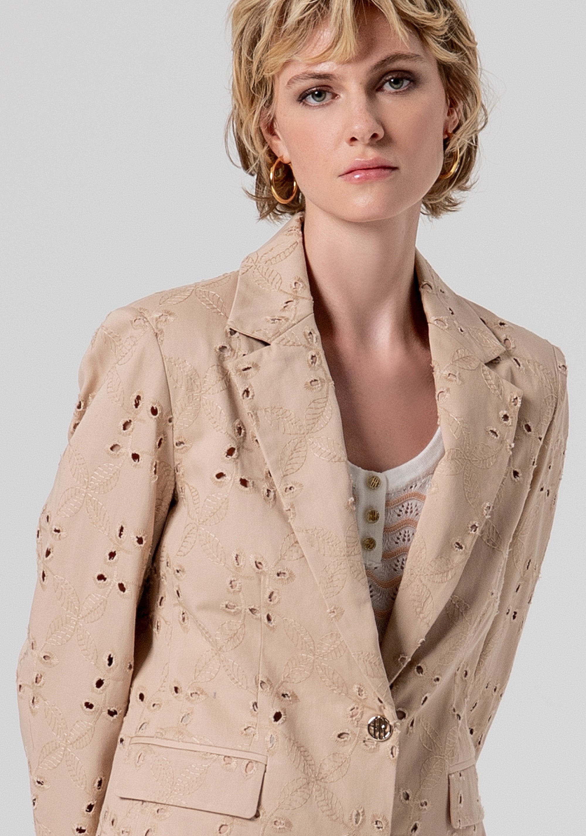 Blazer regular monopetto in pizzo San Gallo FS26SJ3006W825V8-050 Fracomina