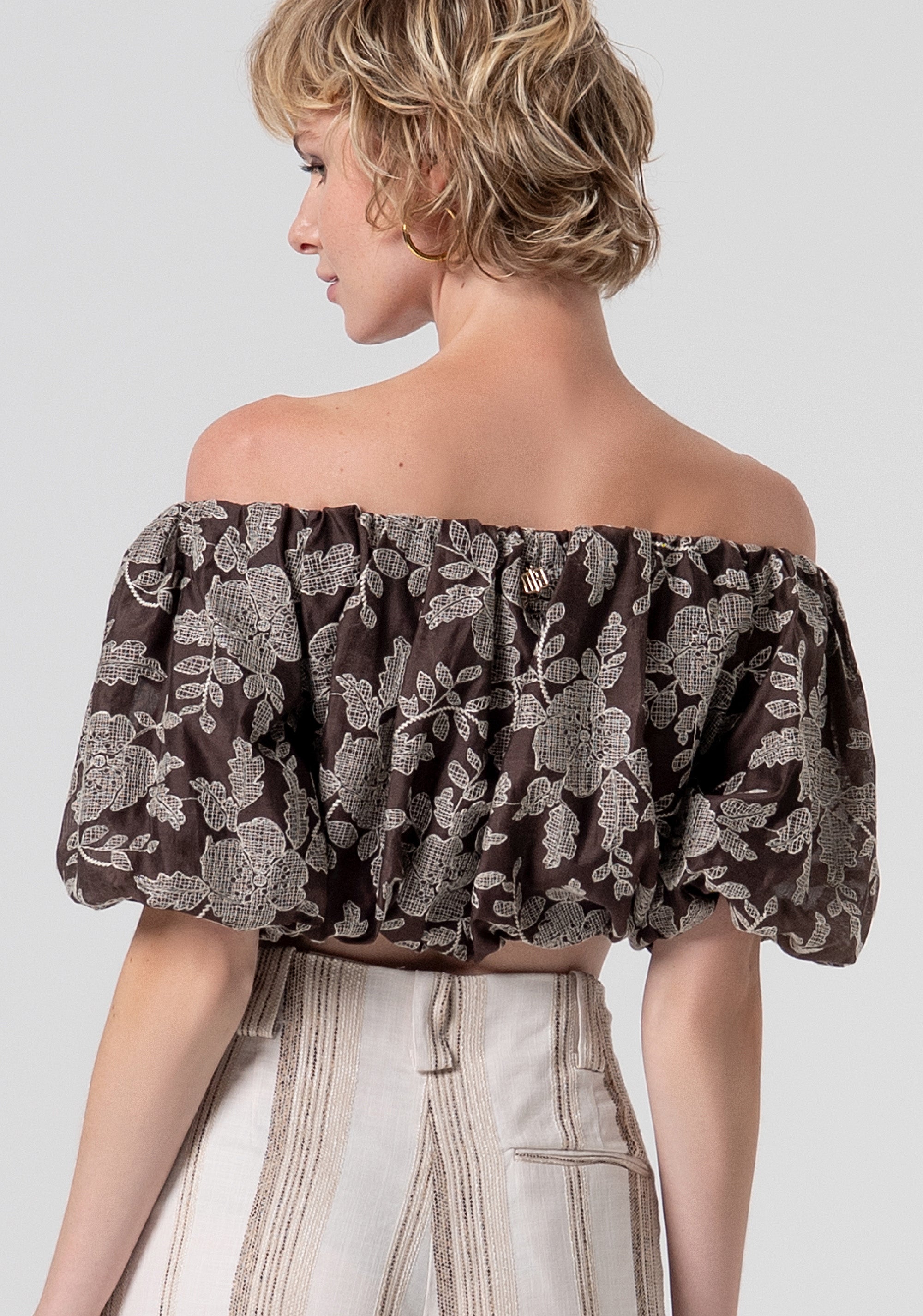 Top cropped in tessuto ricamato FS26ST1004W834E5-091 Fracomina