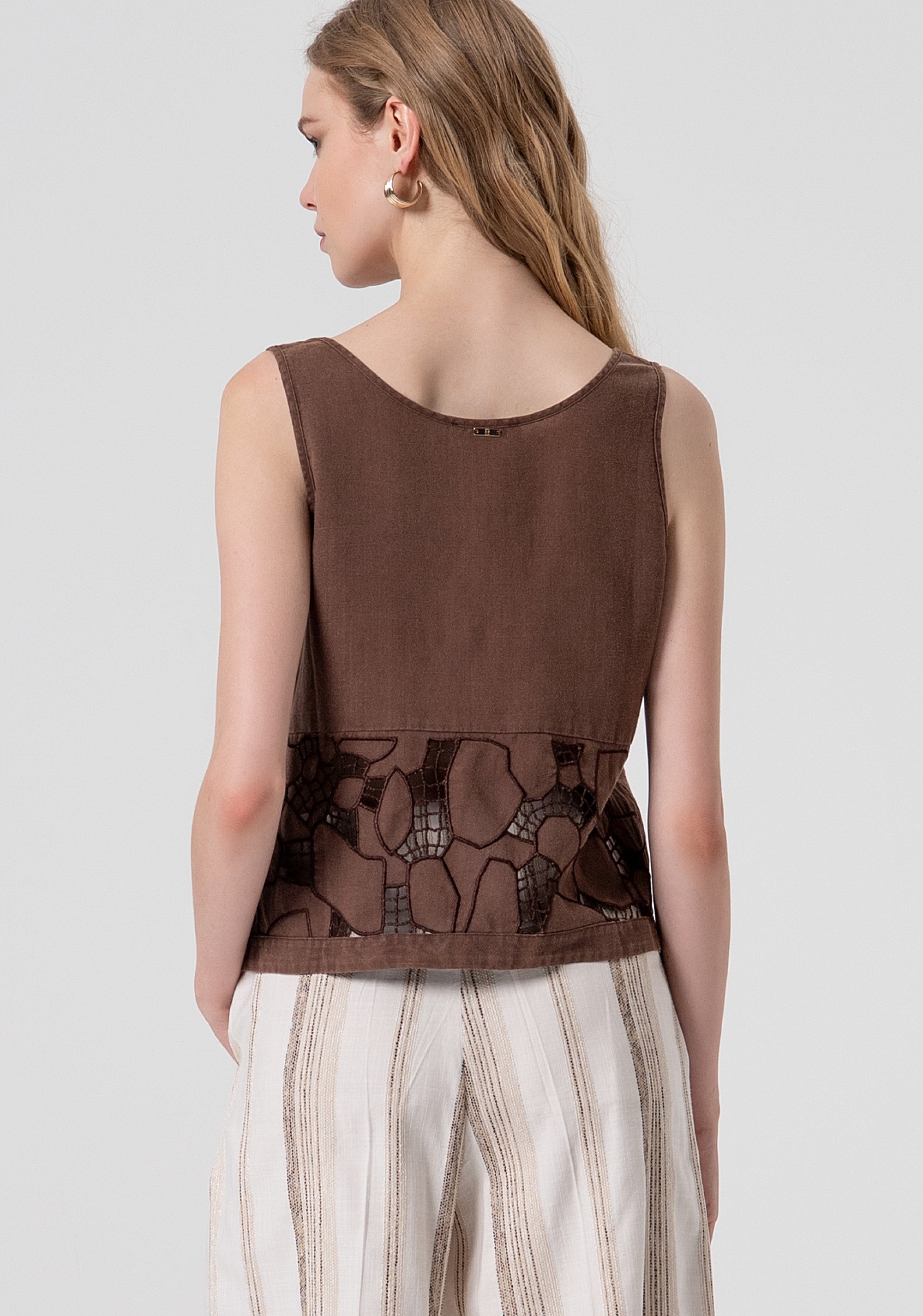 Top senza maniche con ricami FS26ST2001W826E5-091 Fracomina
