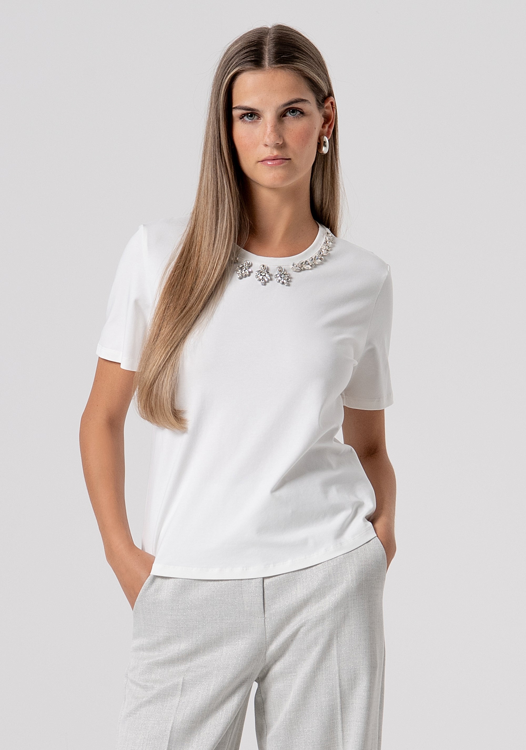 T-shirt regular in jersey con applicazioni gioiello FS26ST3005J401E5-278 Fracomina