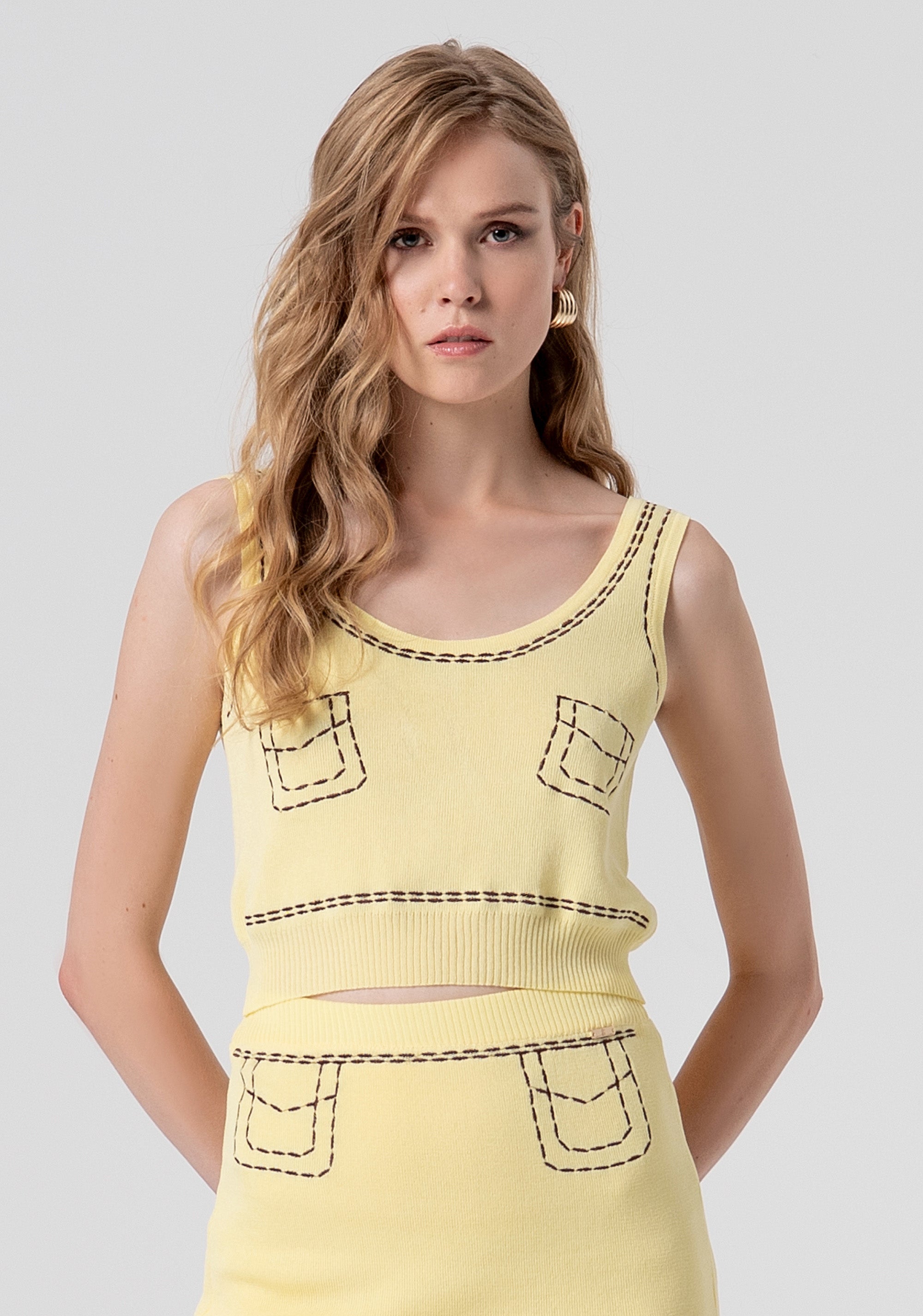 Top senza maniche cropped in maglia FS26ST4004K41601-184 Fracomina