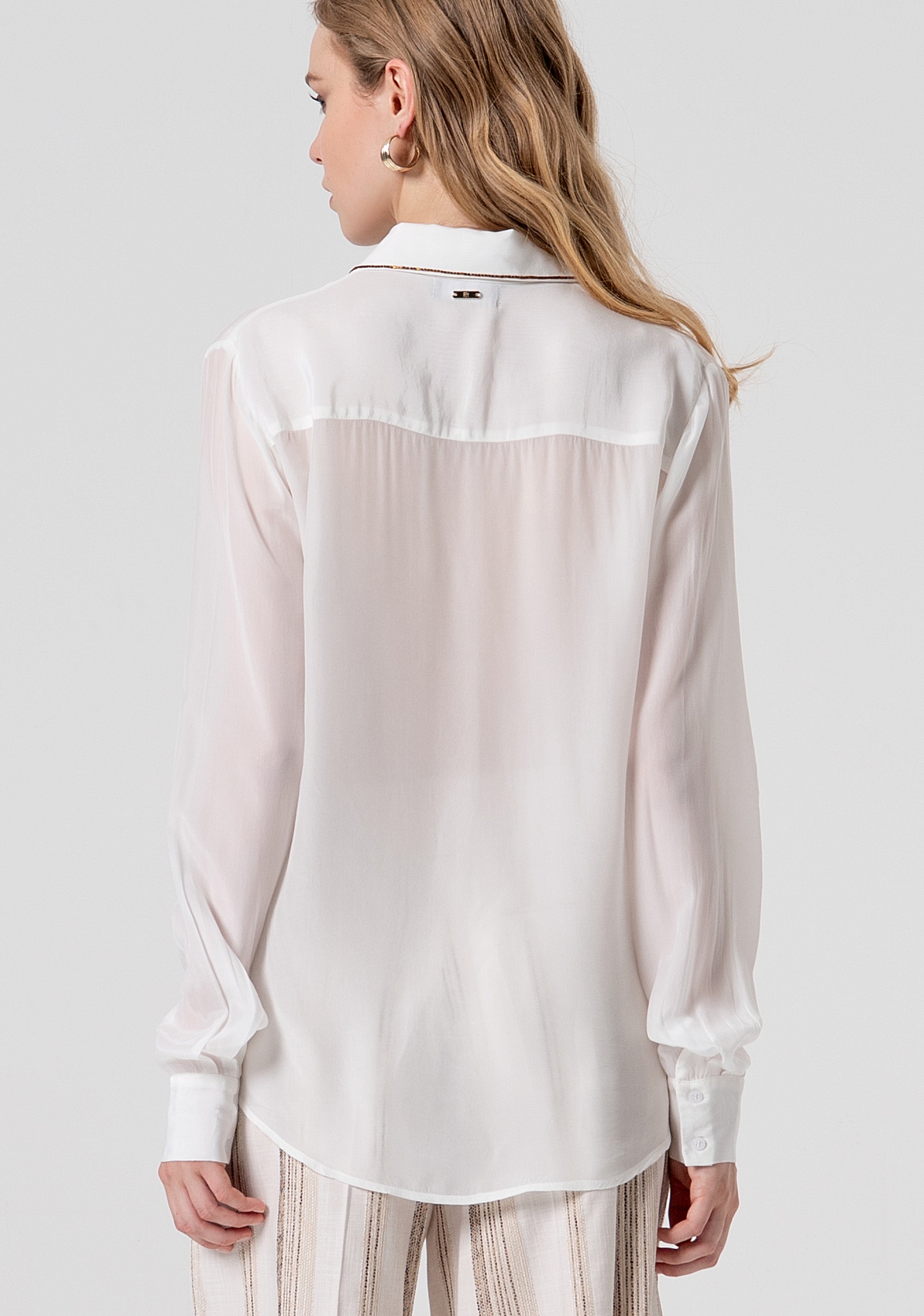 Camicia regular in viscosa con strass FS26ST6003W42201-278 Fracomina