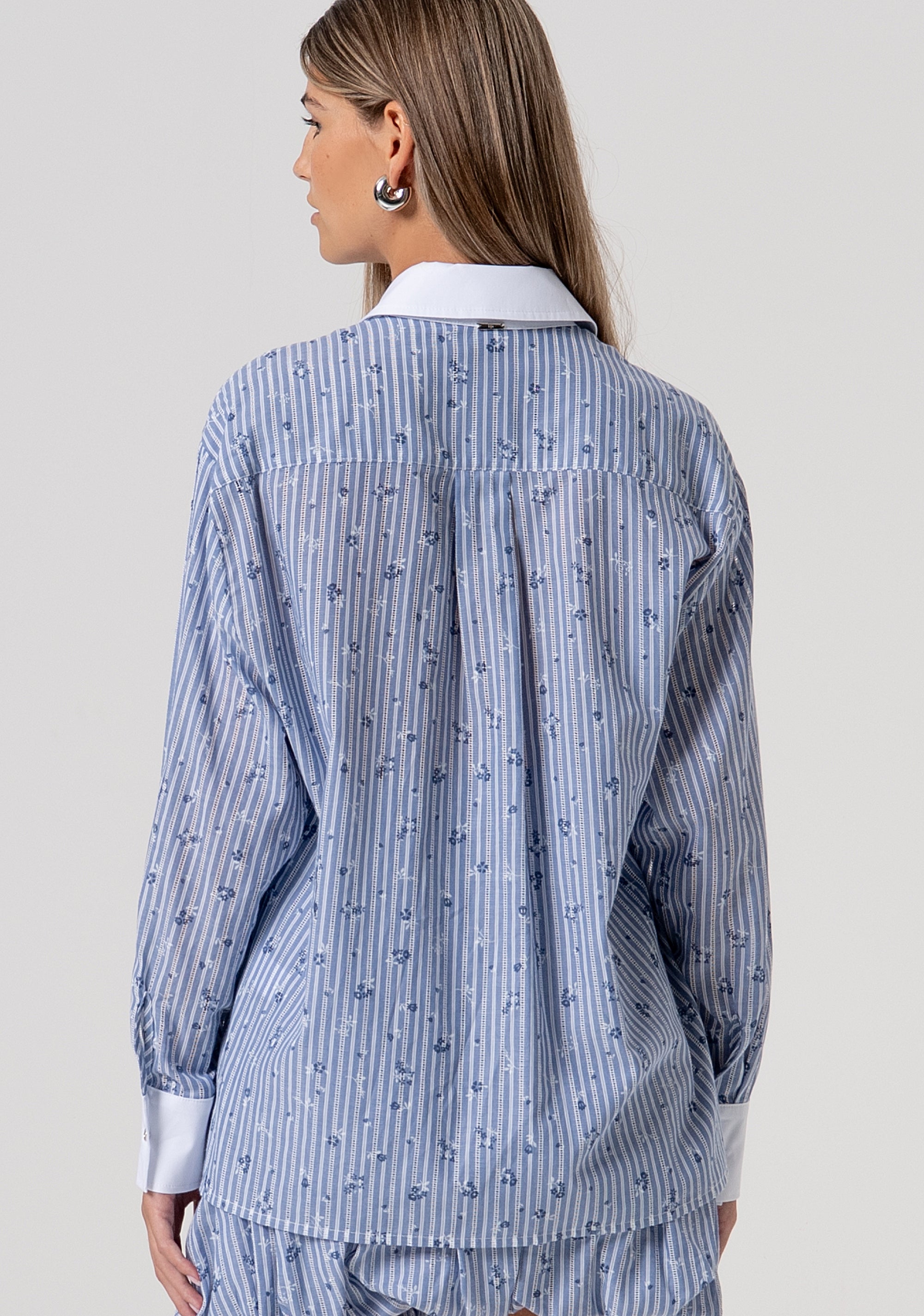 Camicia regular in cotone a righe FS26ST6011W400N8-L62 Fracomina