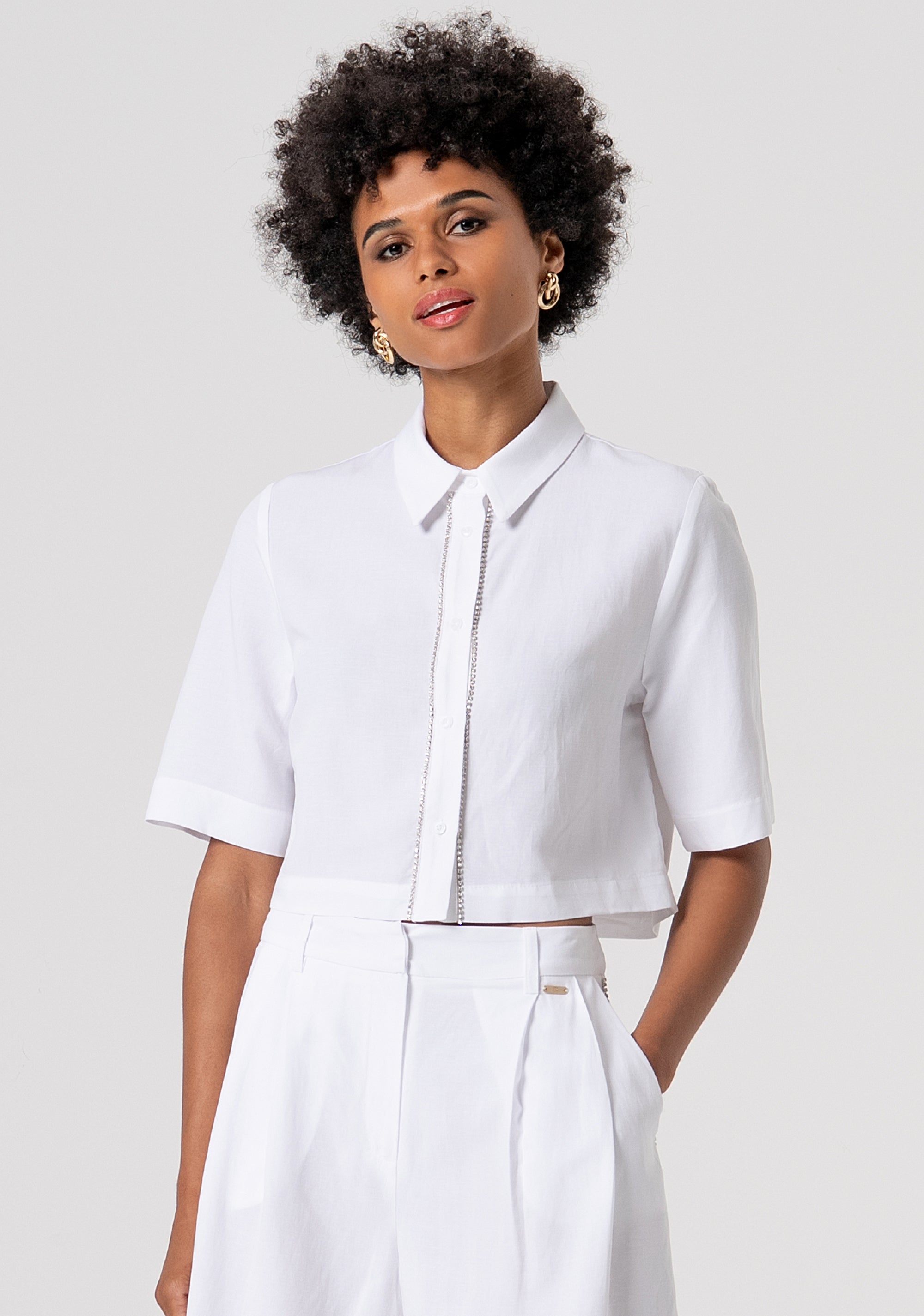 Camicia cropped in cotone con strass FS26ST6013W62201-278 Fracomina