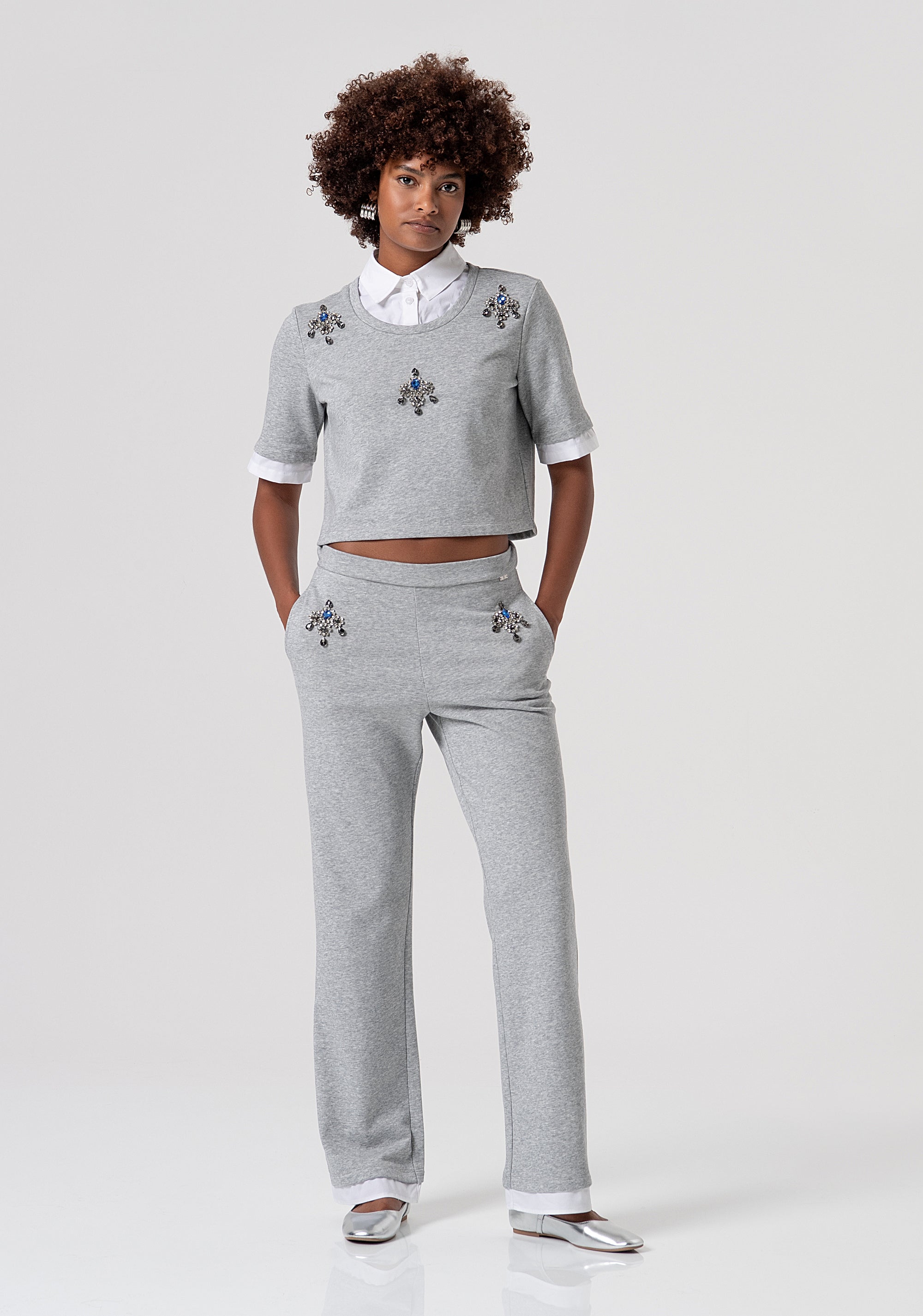 Pantalone flare a palazzo in felpa con applicazioni gioiello FS26SV3003F408R9-156 Fracomina