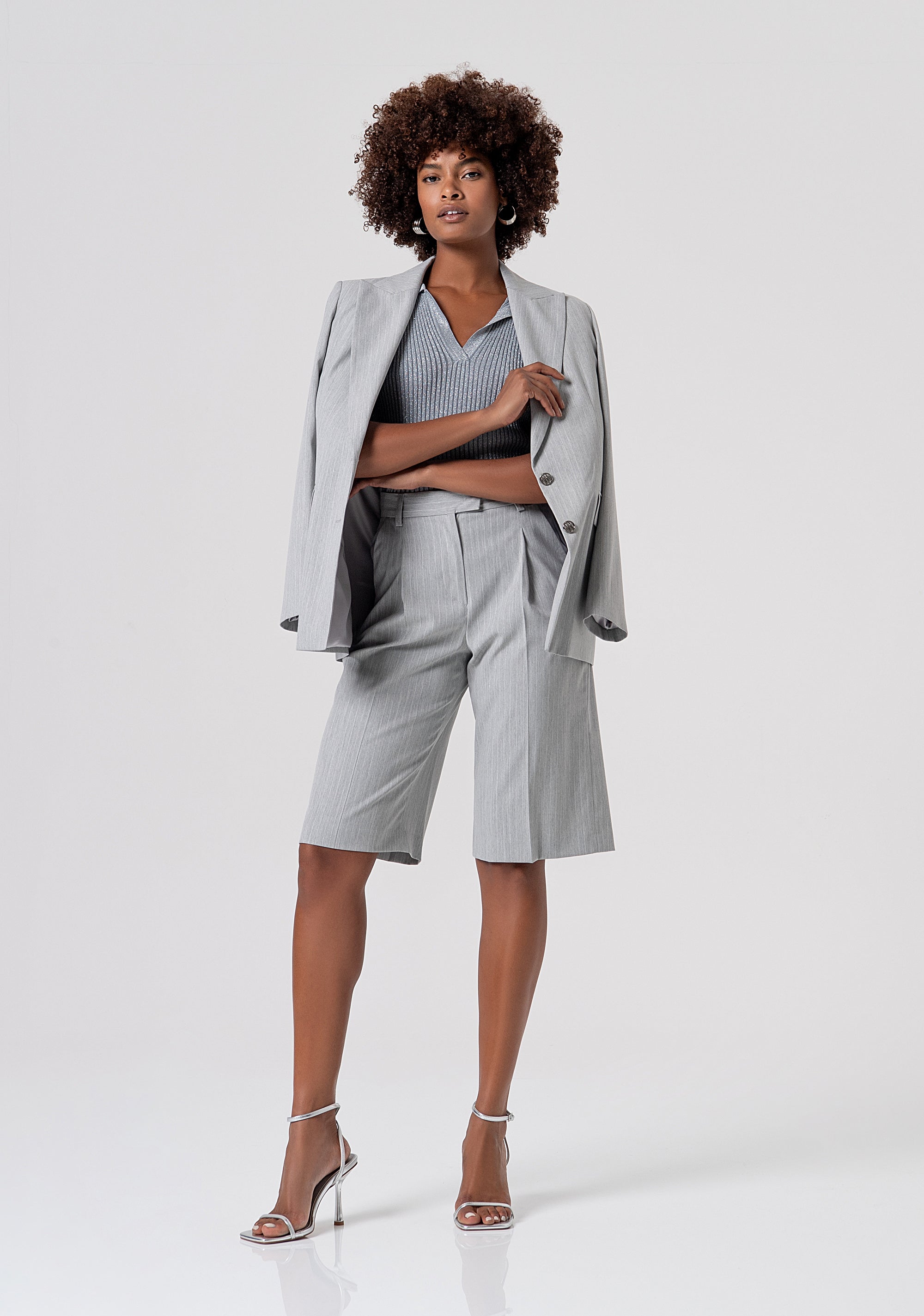 Bermuda regular in tessuto gessato FS26SV6003W587Q7-156 Fracomina