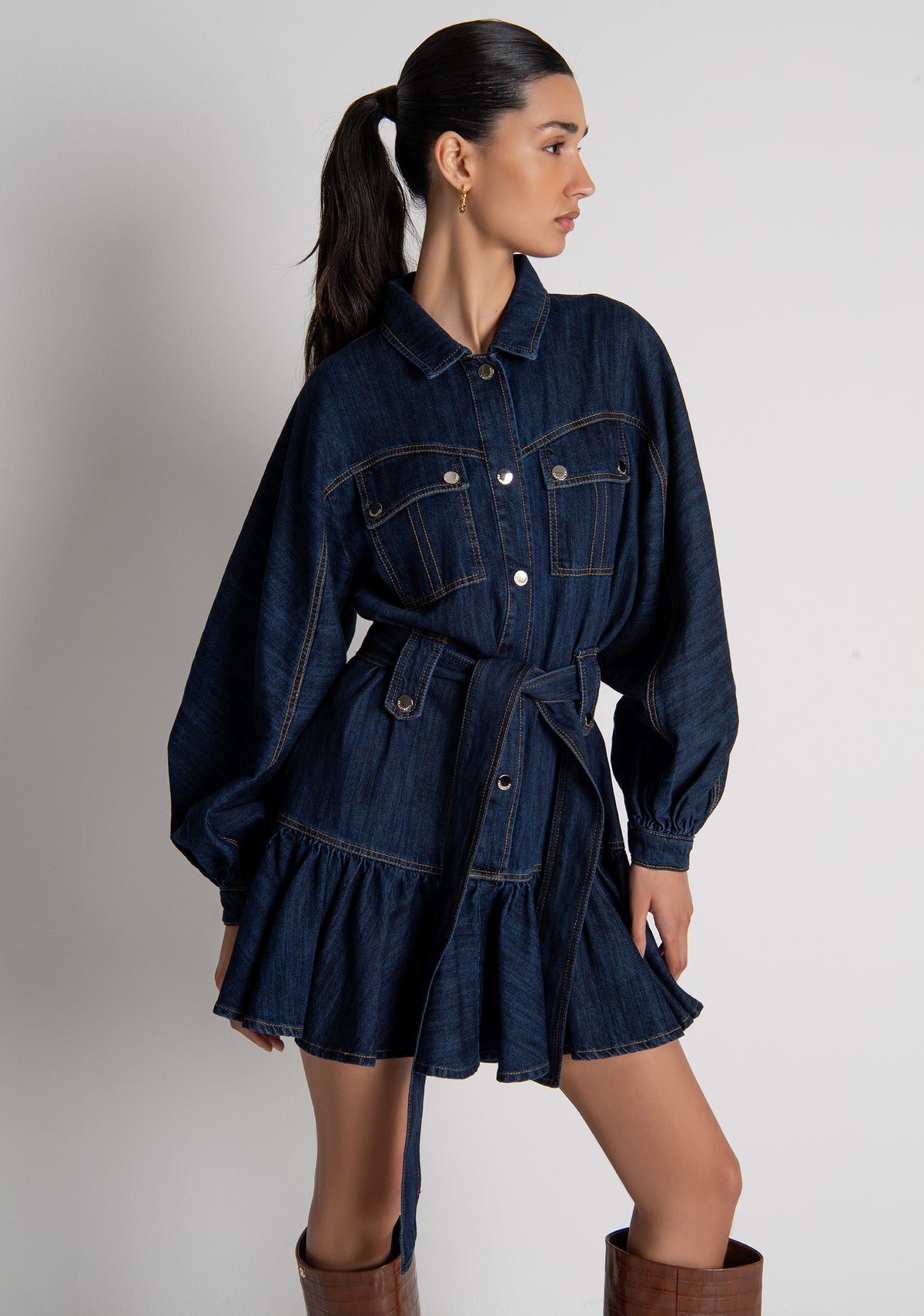 Abito regular mini in denim con lavaggio medio FS26WD4001D40993 FRACOMINA