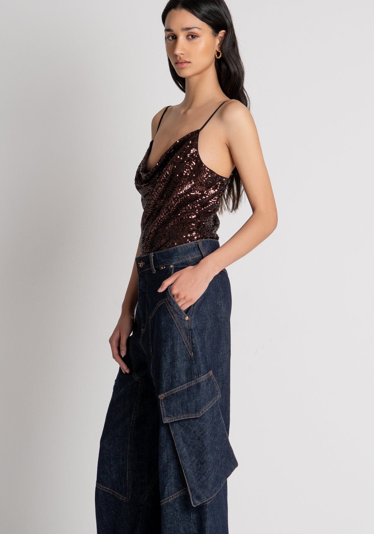 Jeans carrot balloon fit in denim con lavaggio scuro FS26WVC001D40193 FRACOMINA