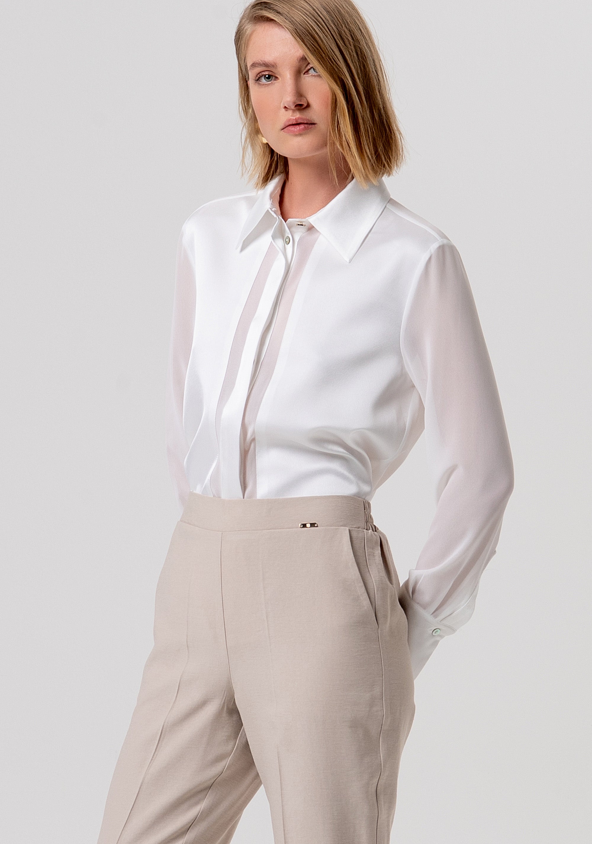 Pantalone regular modello chino FY26SV4010W83601-251 Fracomina