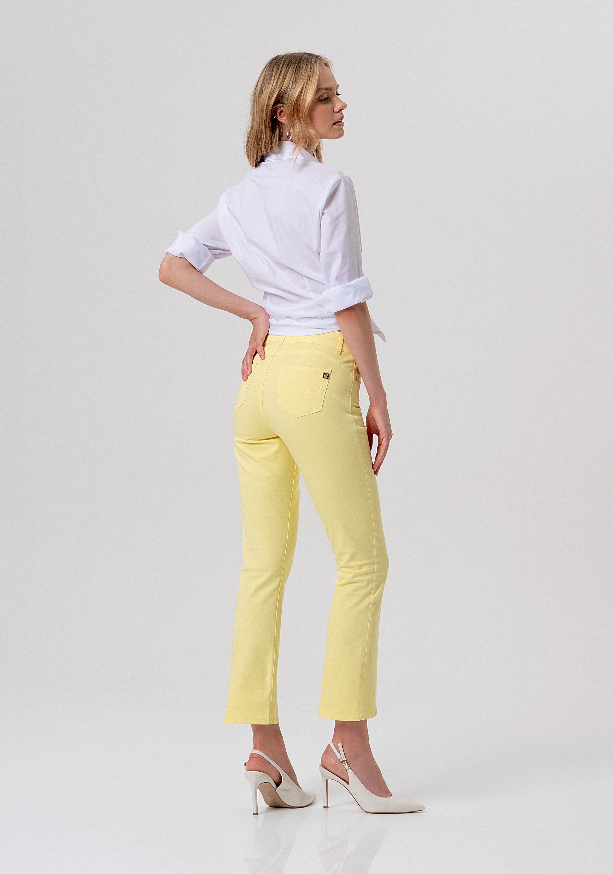 Pantalone cropped effetto push up in gabardina FY26SV8030W61501-184 Fracomina