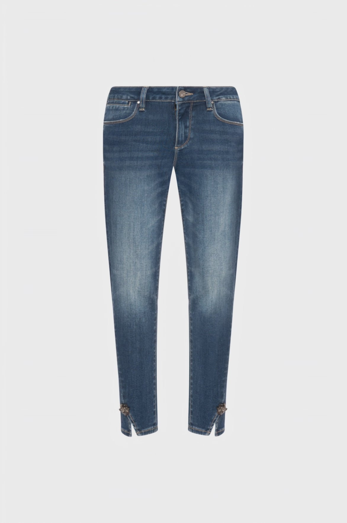 Jeans slim effetto push-up in denim con lavaggio medio