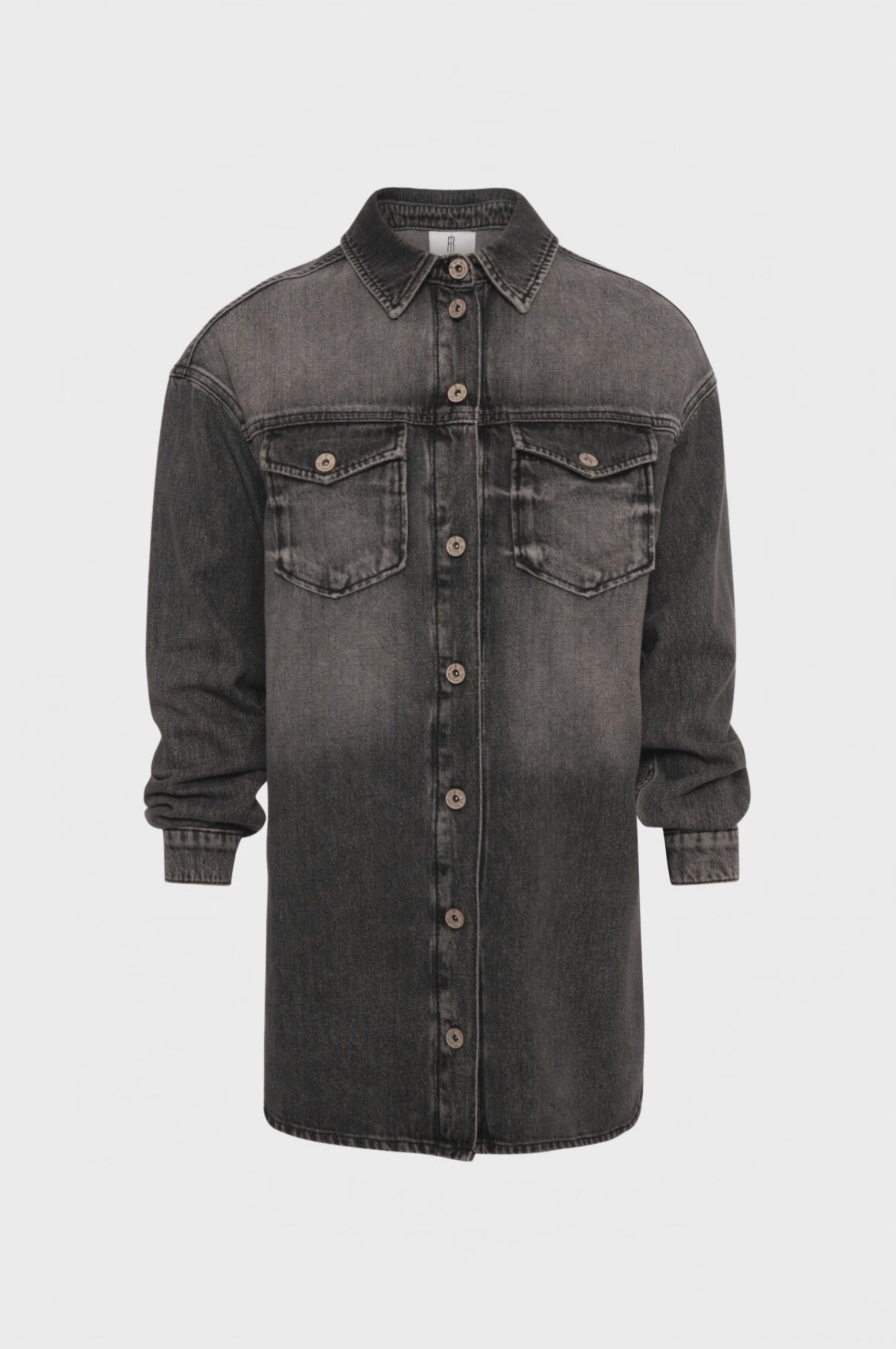 Camicia over lunga in denim black con lavaggio medio