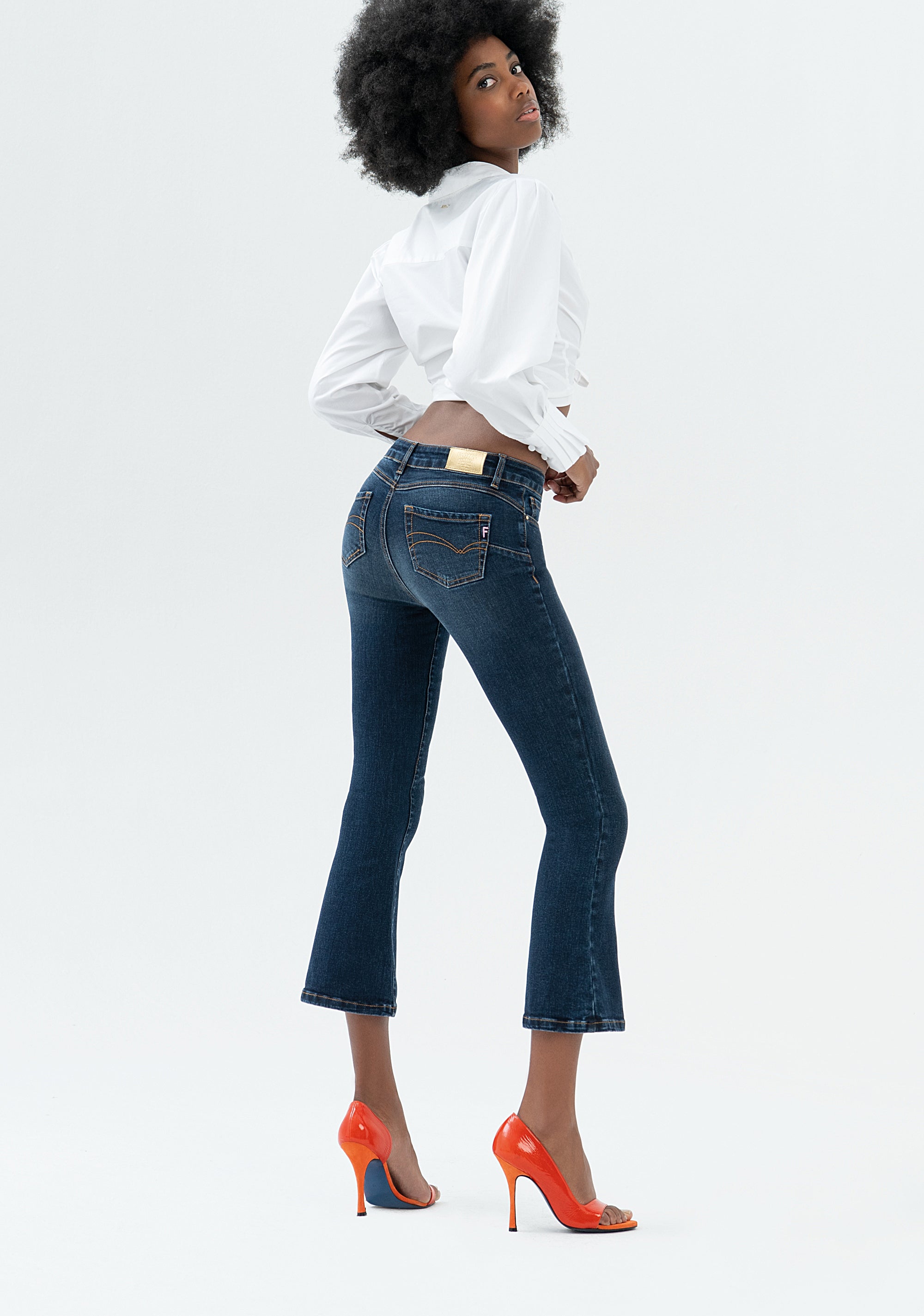 Jeans Bella flare cropped in sofisticato denim stretch