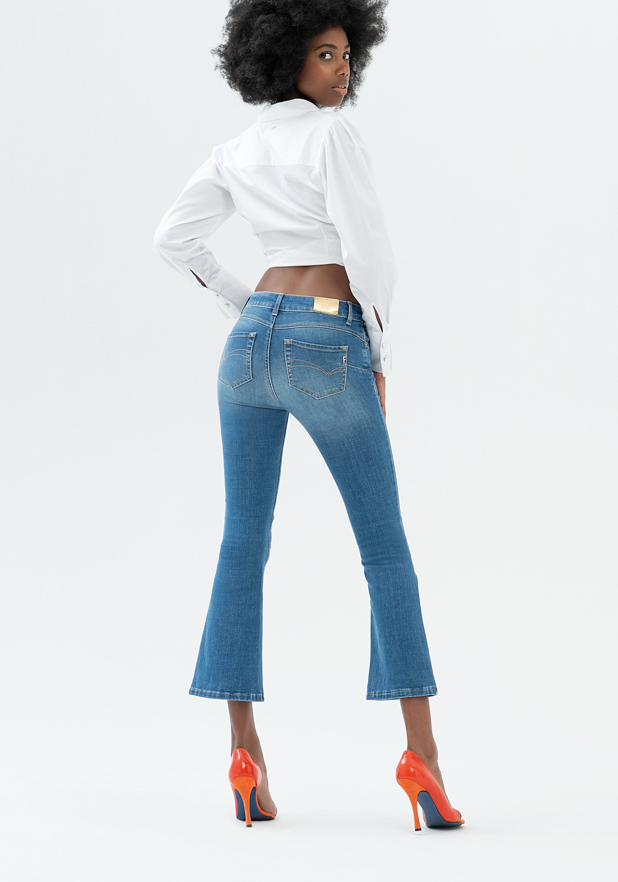 Jeans Bella flare cropped in sofisticato denim stretch