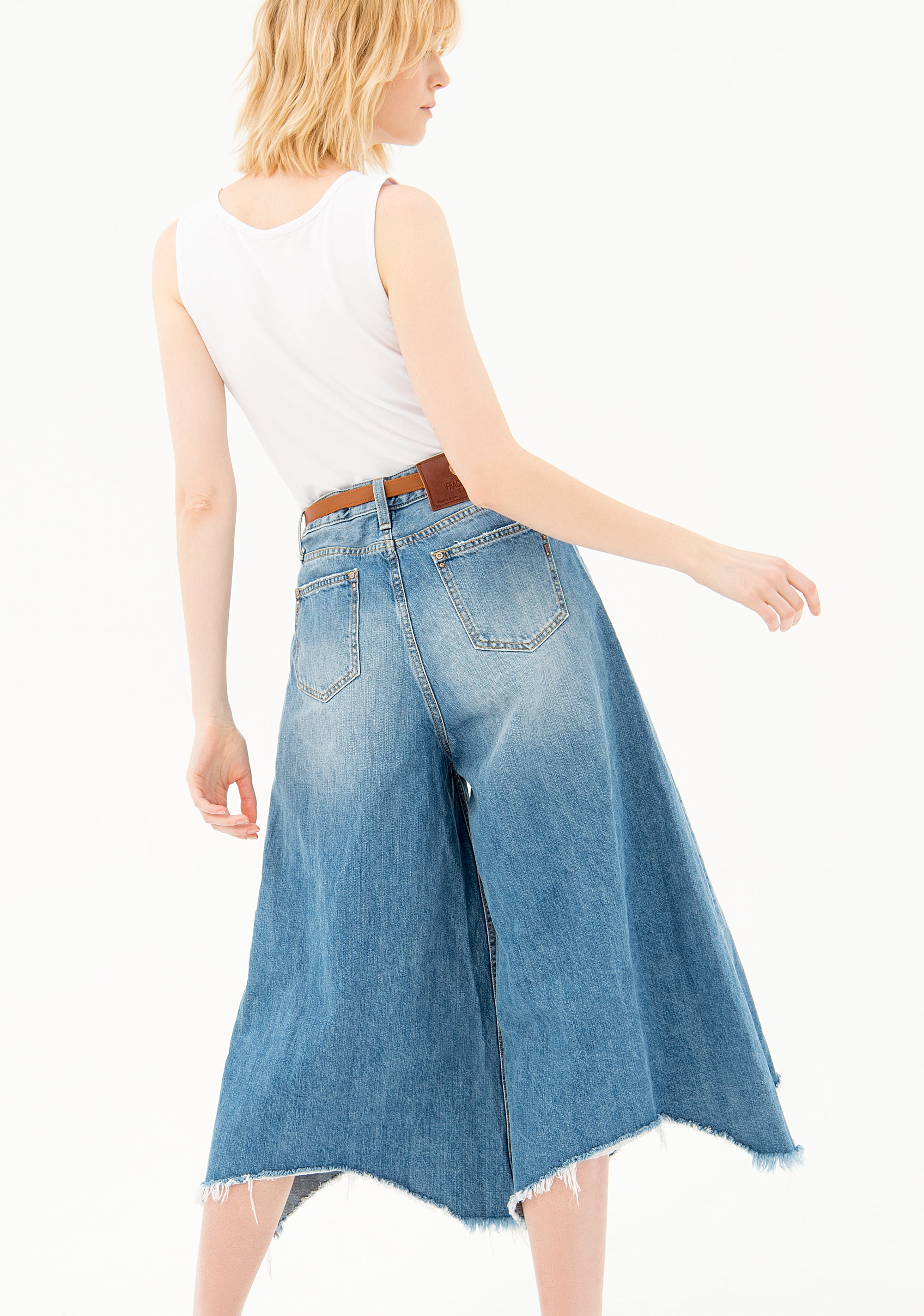 Jeans culotte flare in denim con lavaggio medio con strappi