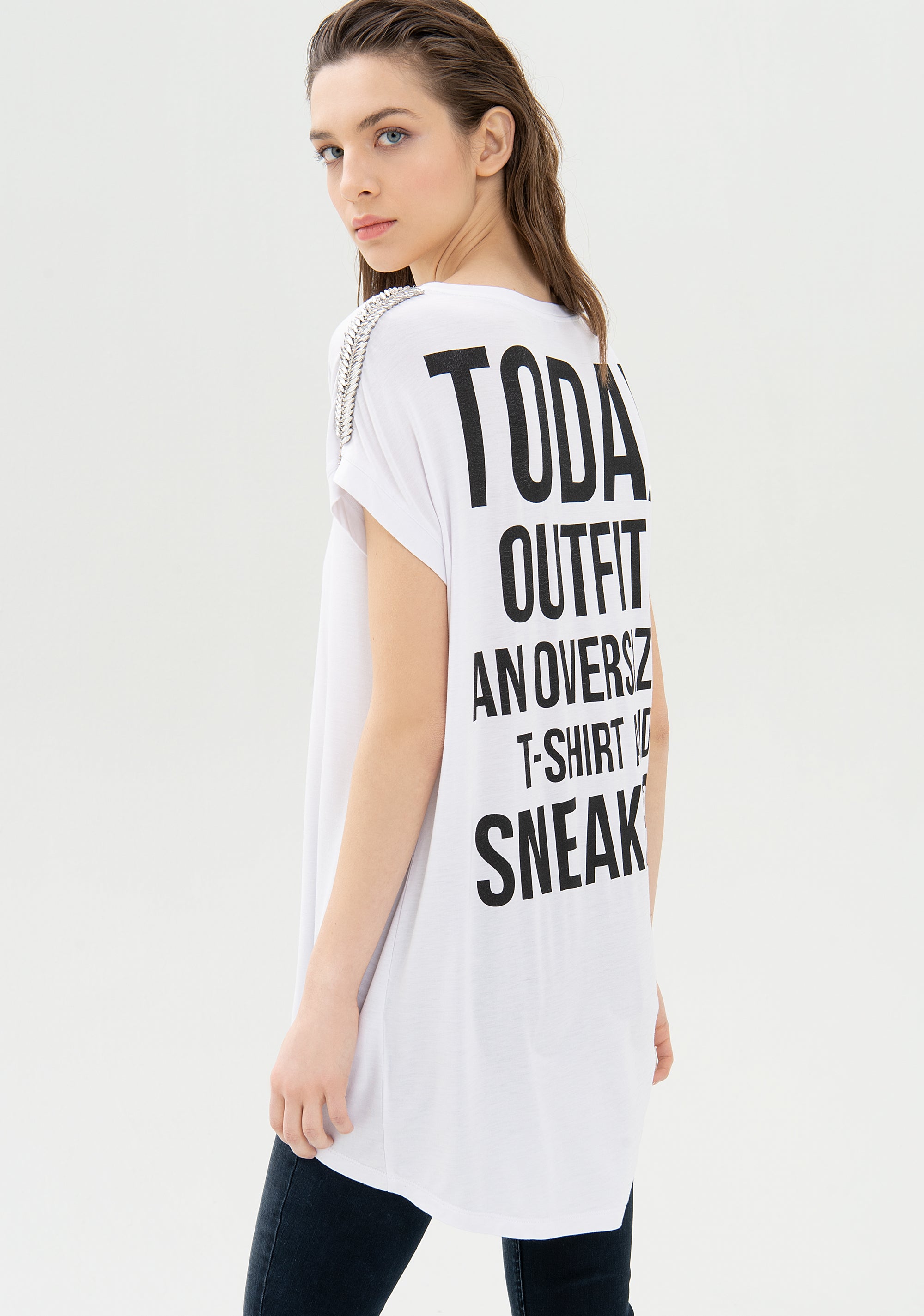 T-shirt ampia lunga in jersey di viscosa con stampa lettering