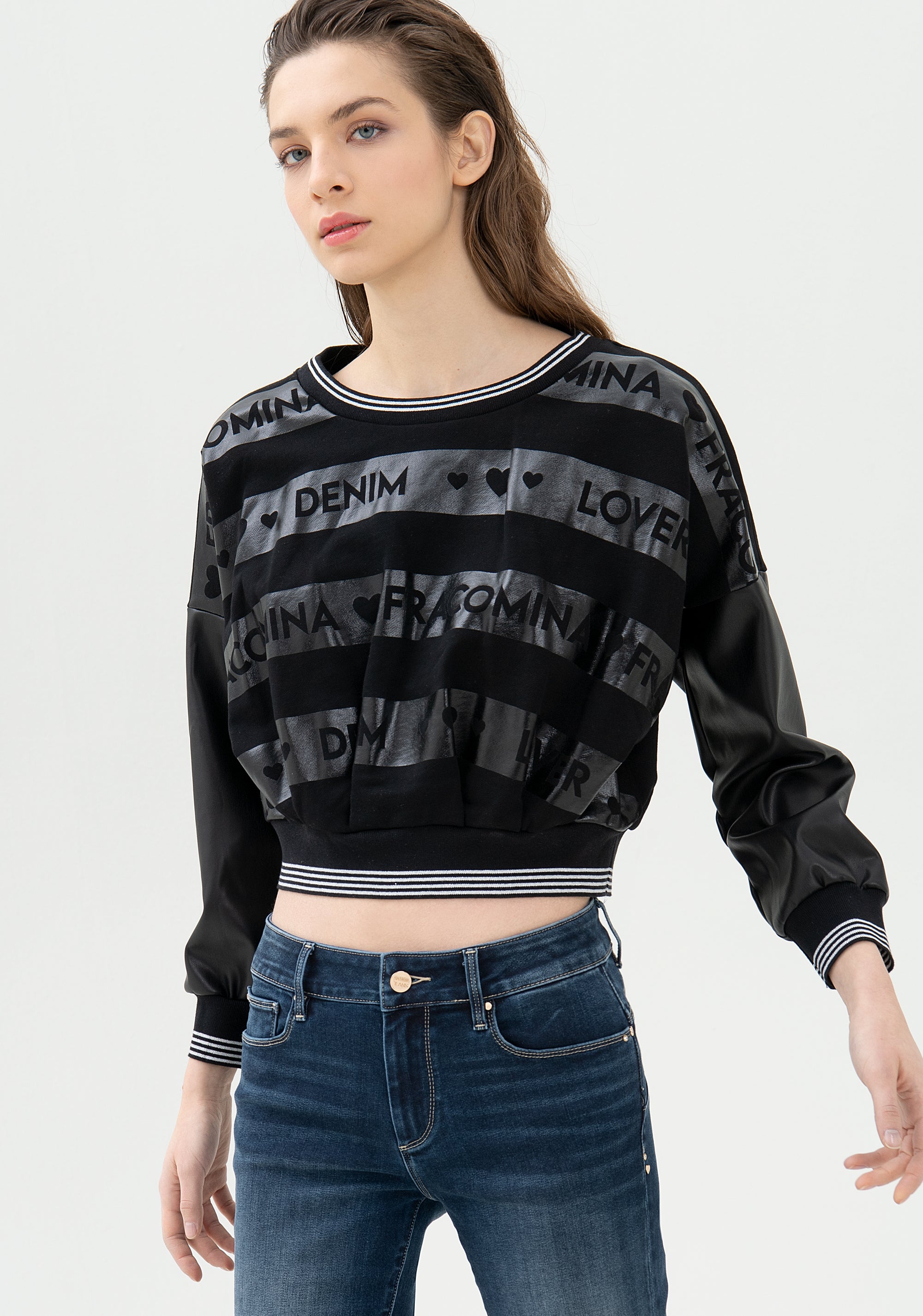 Felpa cropped con stampa logo