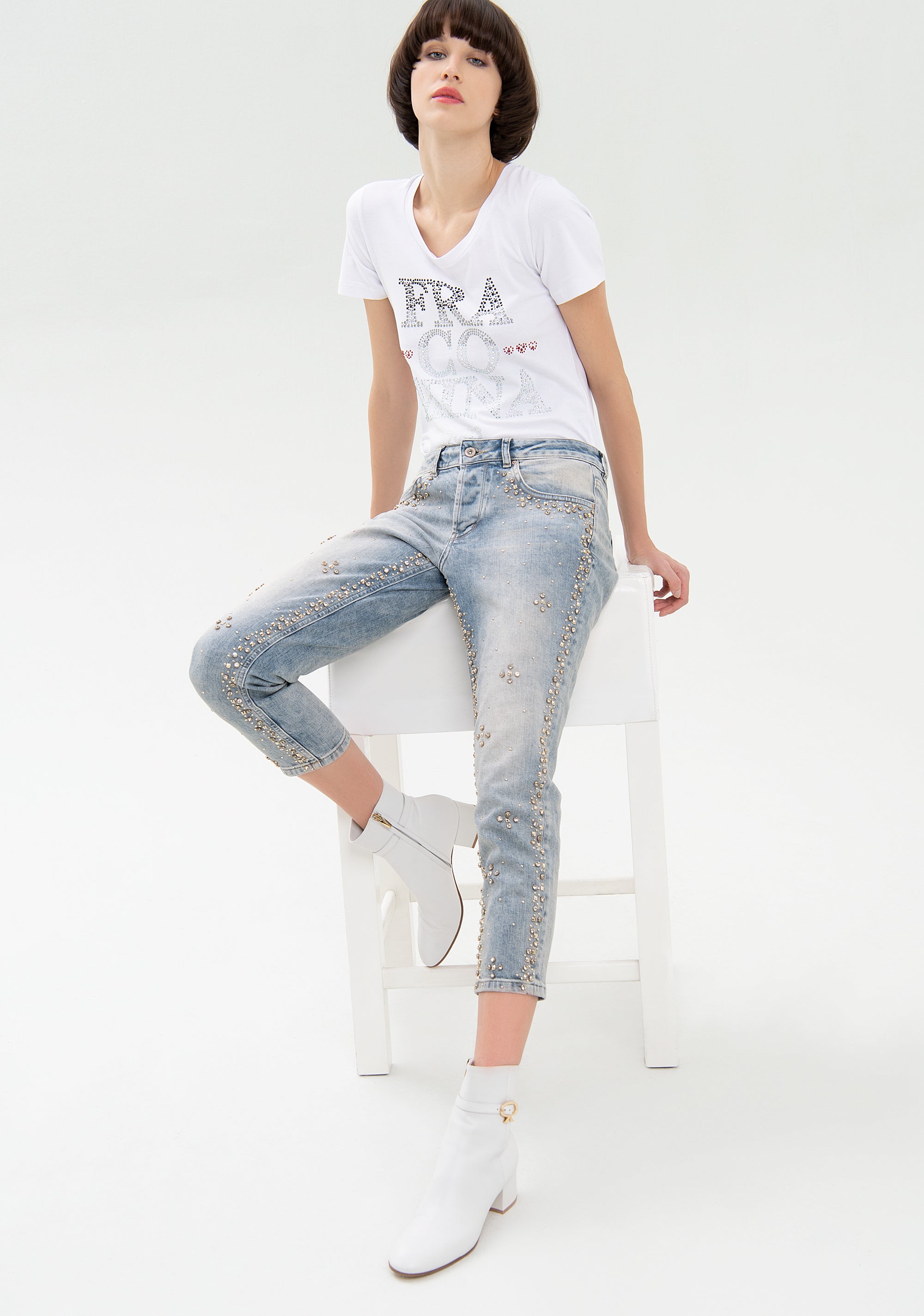 Jeans loose fit cropped in denim con lavaggio bleached