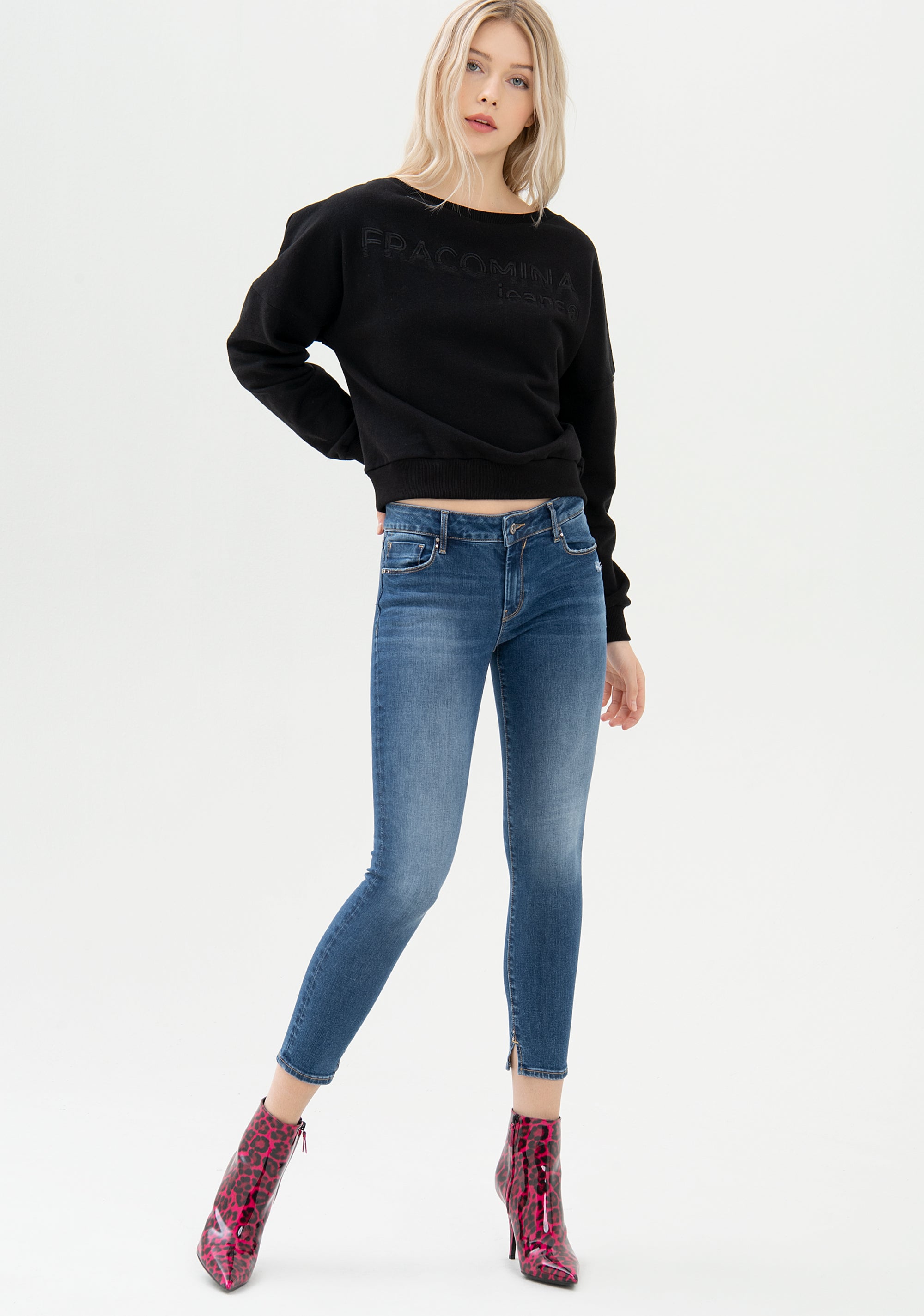 Jeans skinny in denim con lavaggio medio