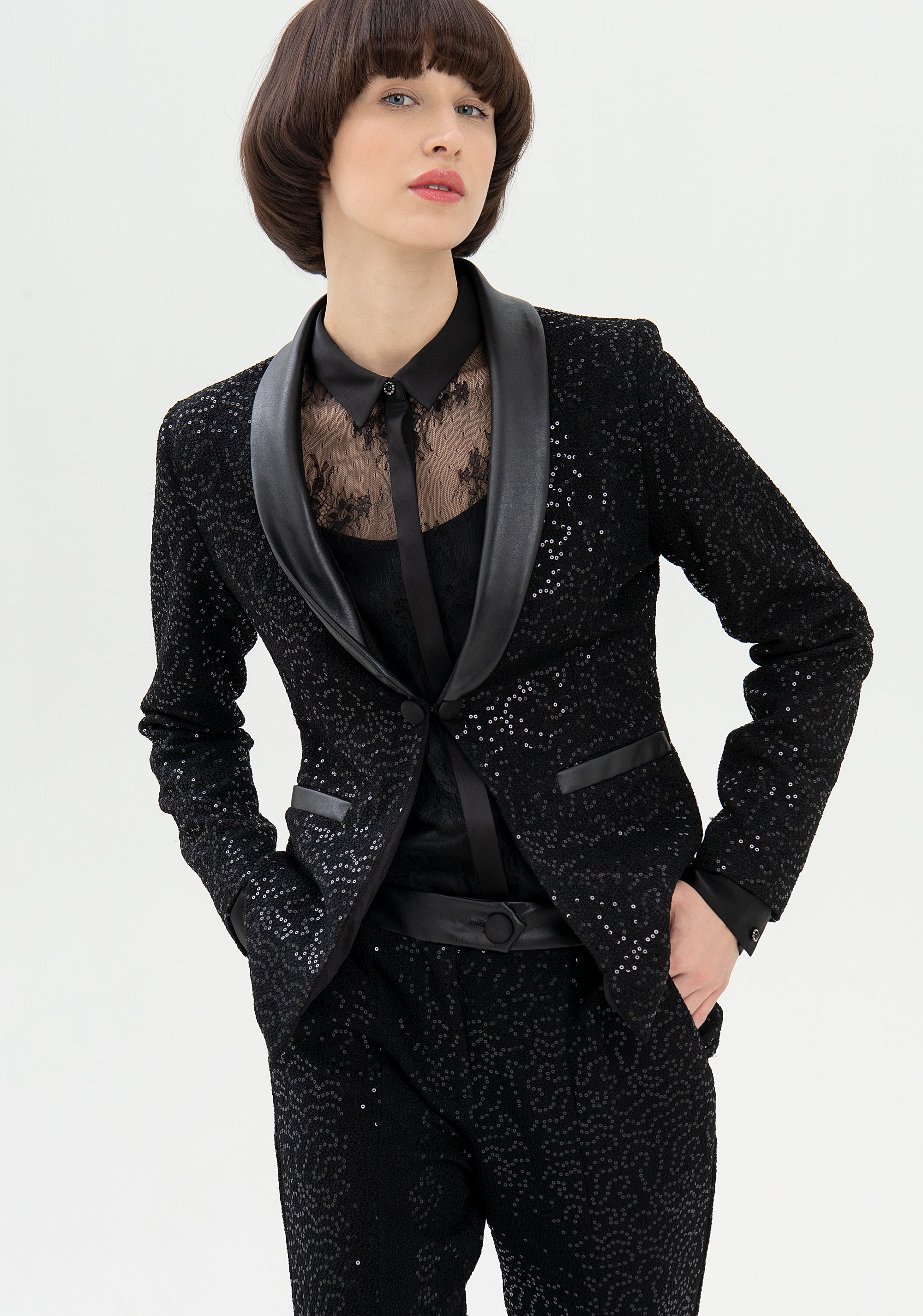 Blazer aderente con paillettes luminose