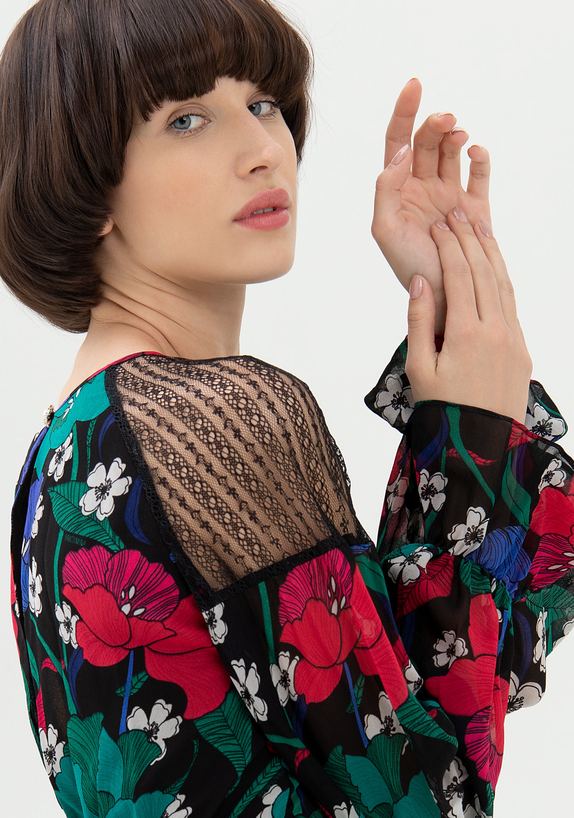 Blusa regular con stampa floreale multicolor