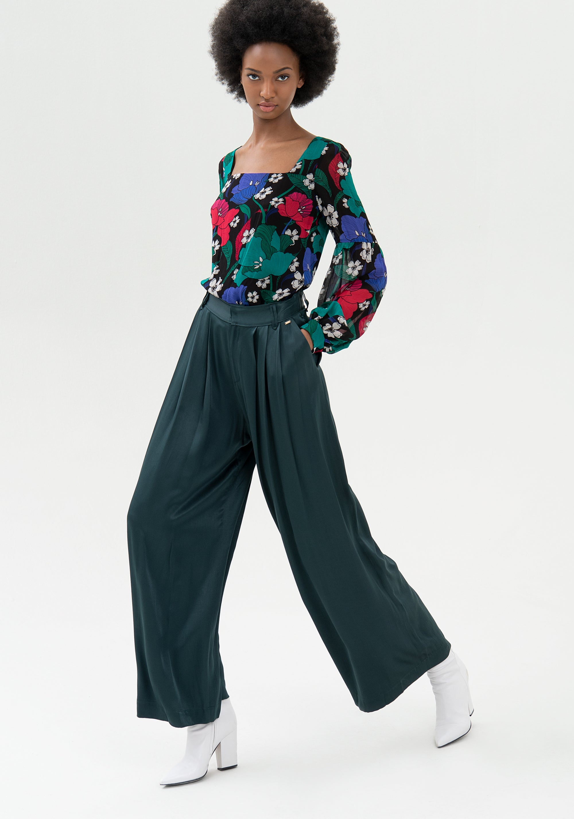 Pantalone palazzo flare in raso