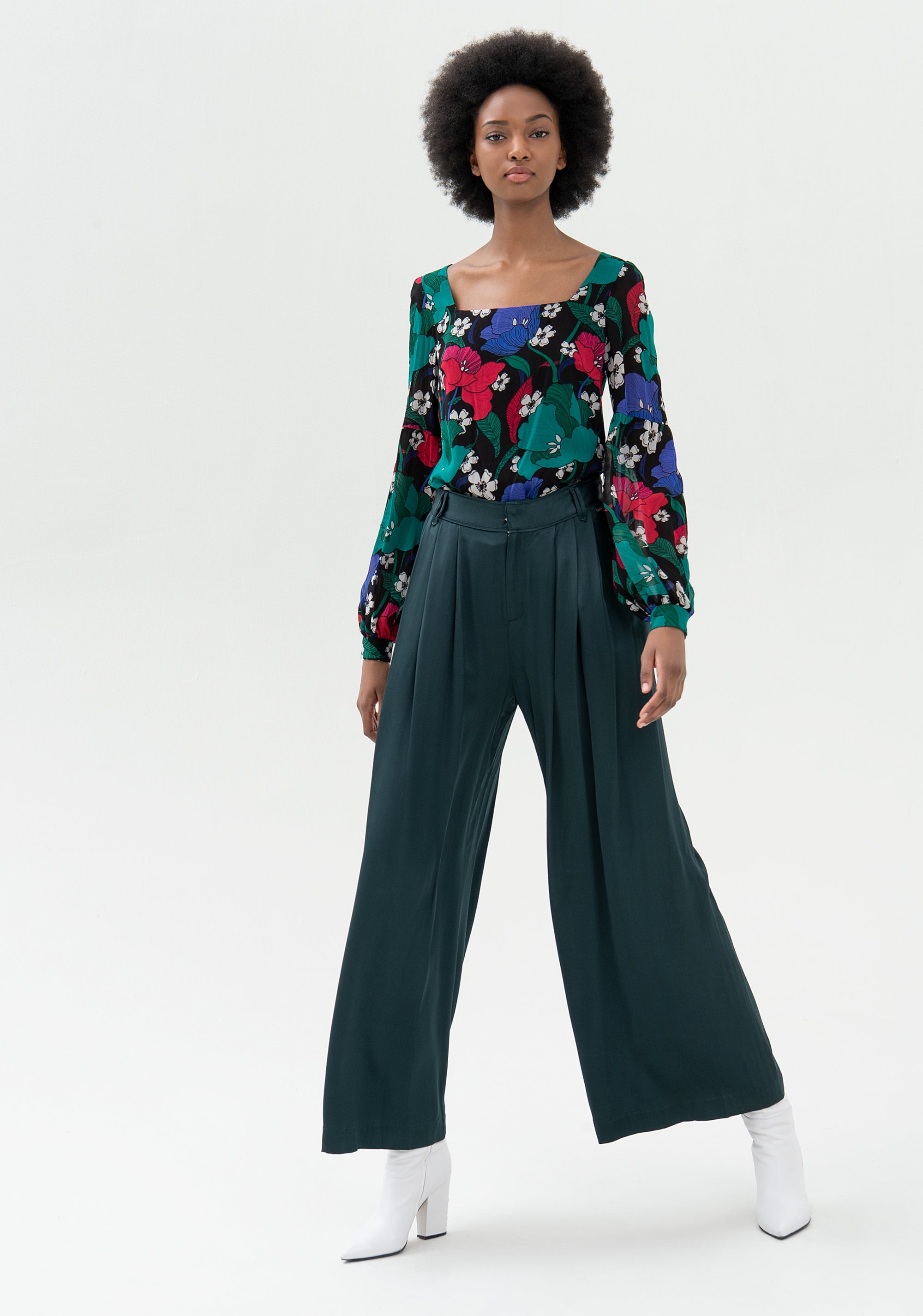 Pantalone palazzo flare in raso