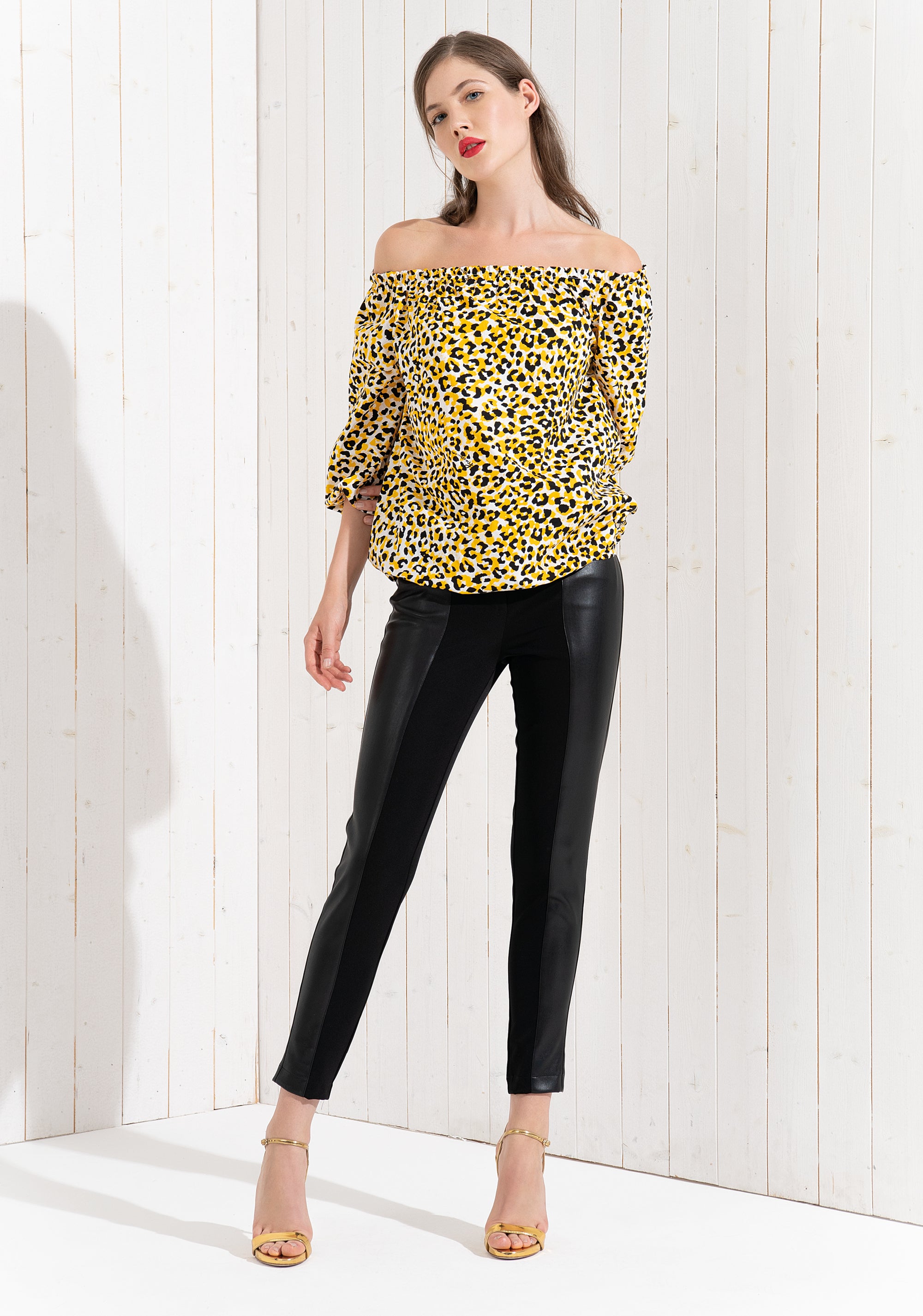 Pantalone skinny in pelle sintetica