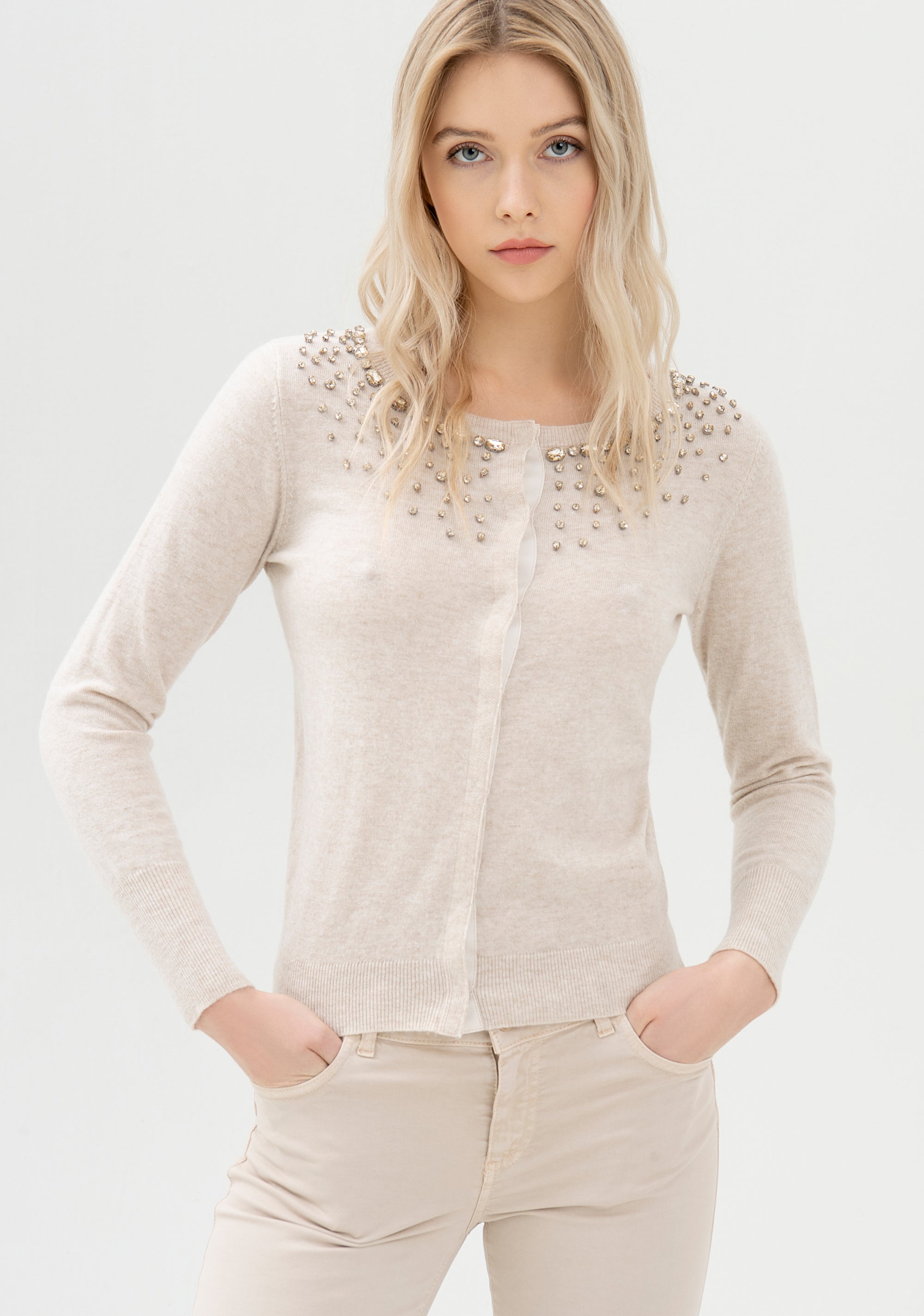 Cardigan aderente con pietre luminose