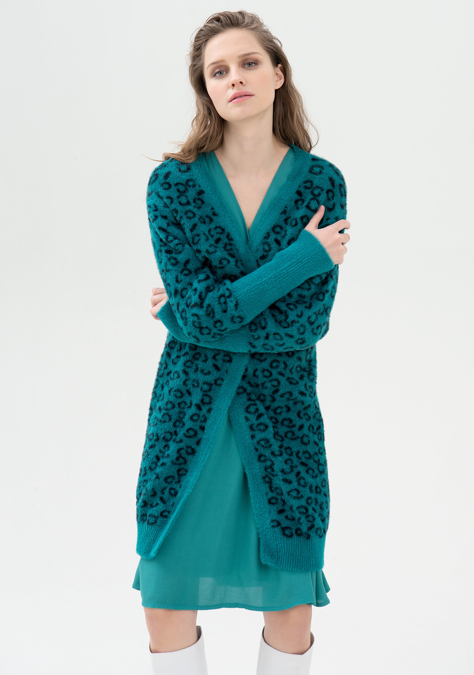 Cardigan regular lungo con jacquard animalier