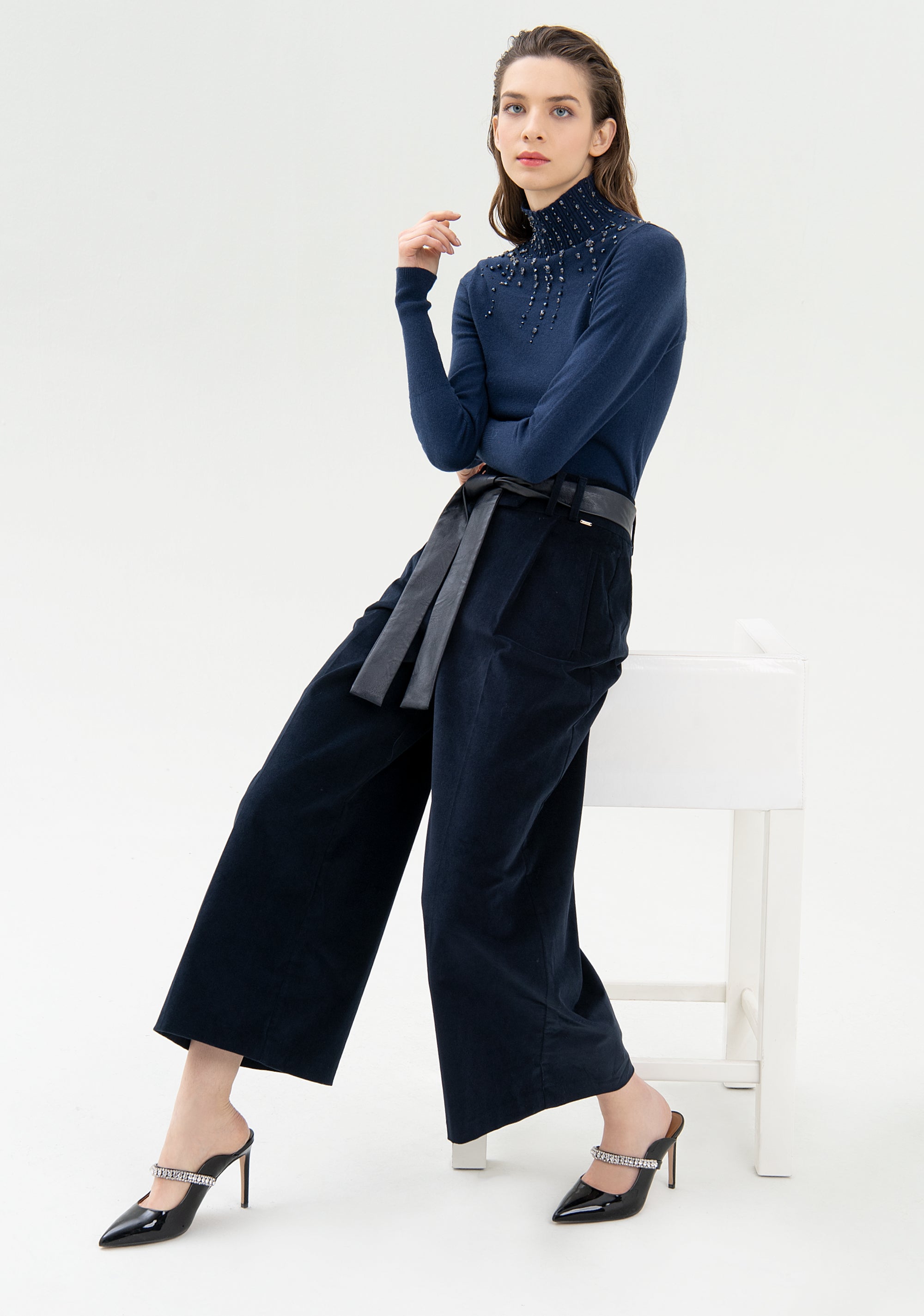 Pantalone culotte ampio in velluto