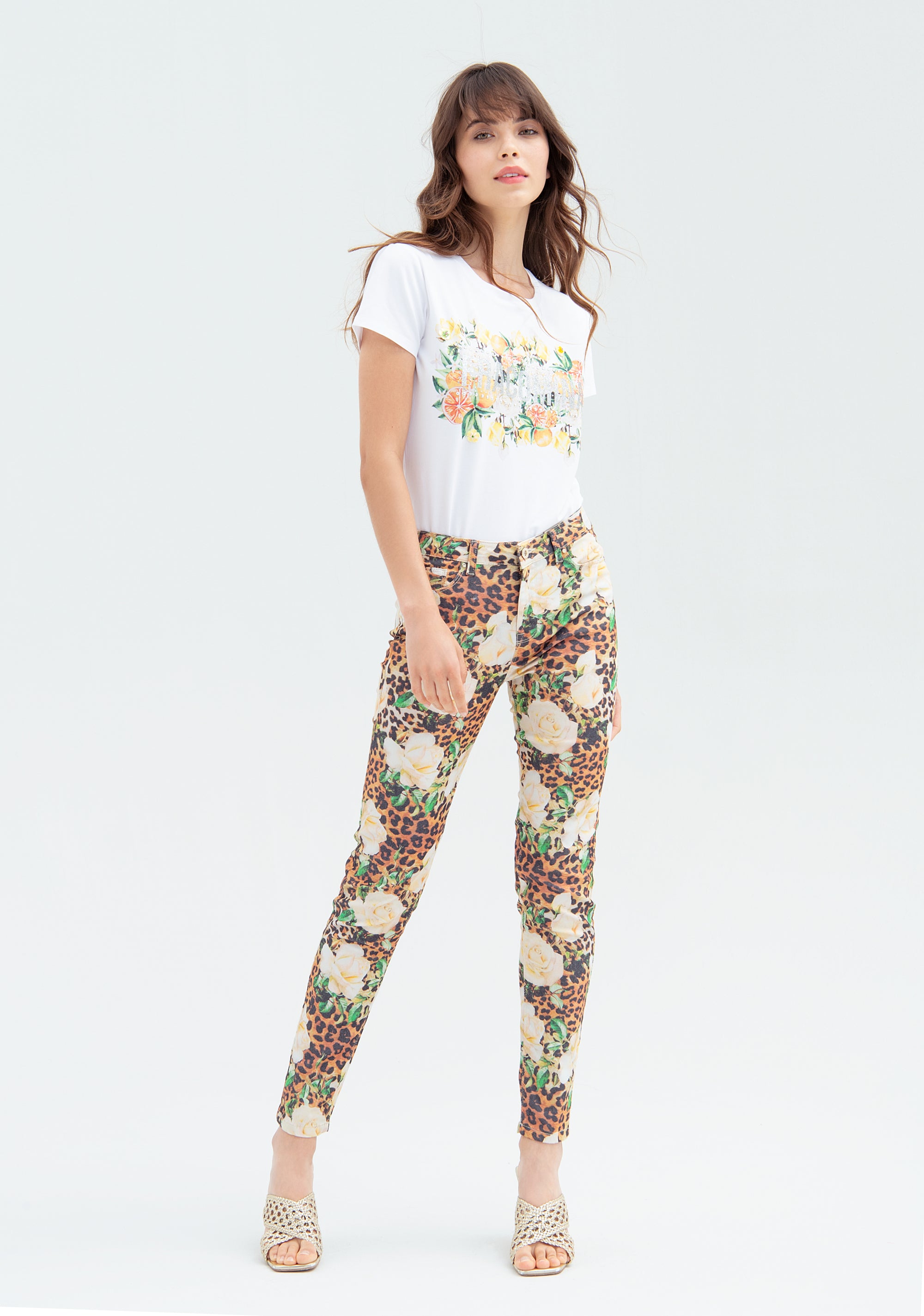 Pantalone skinny in fantasia floreale ed animalier multicolor