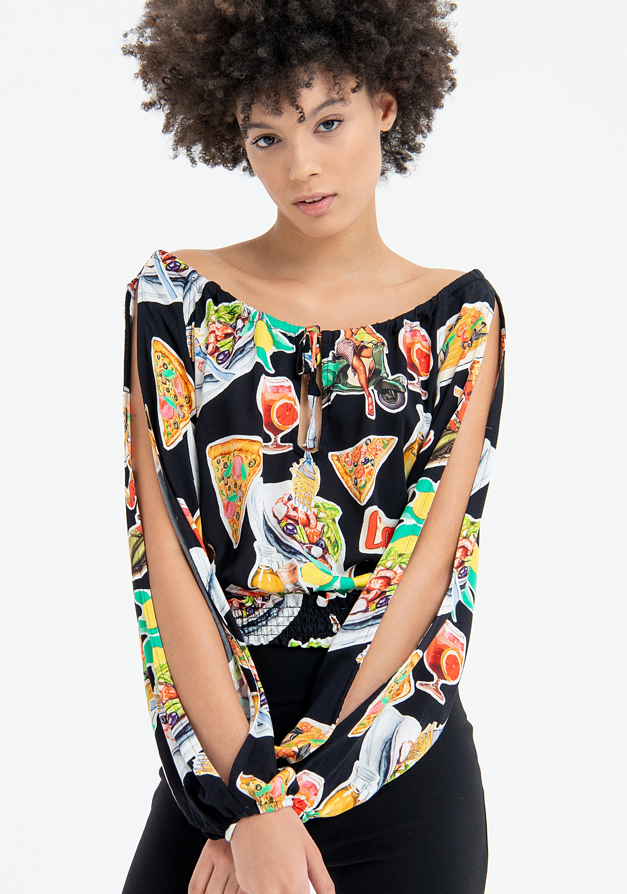 Blusa ampia in fantasia multicolor