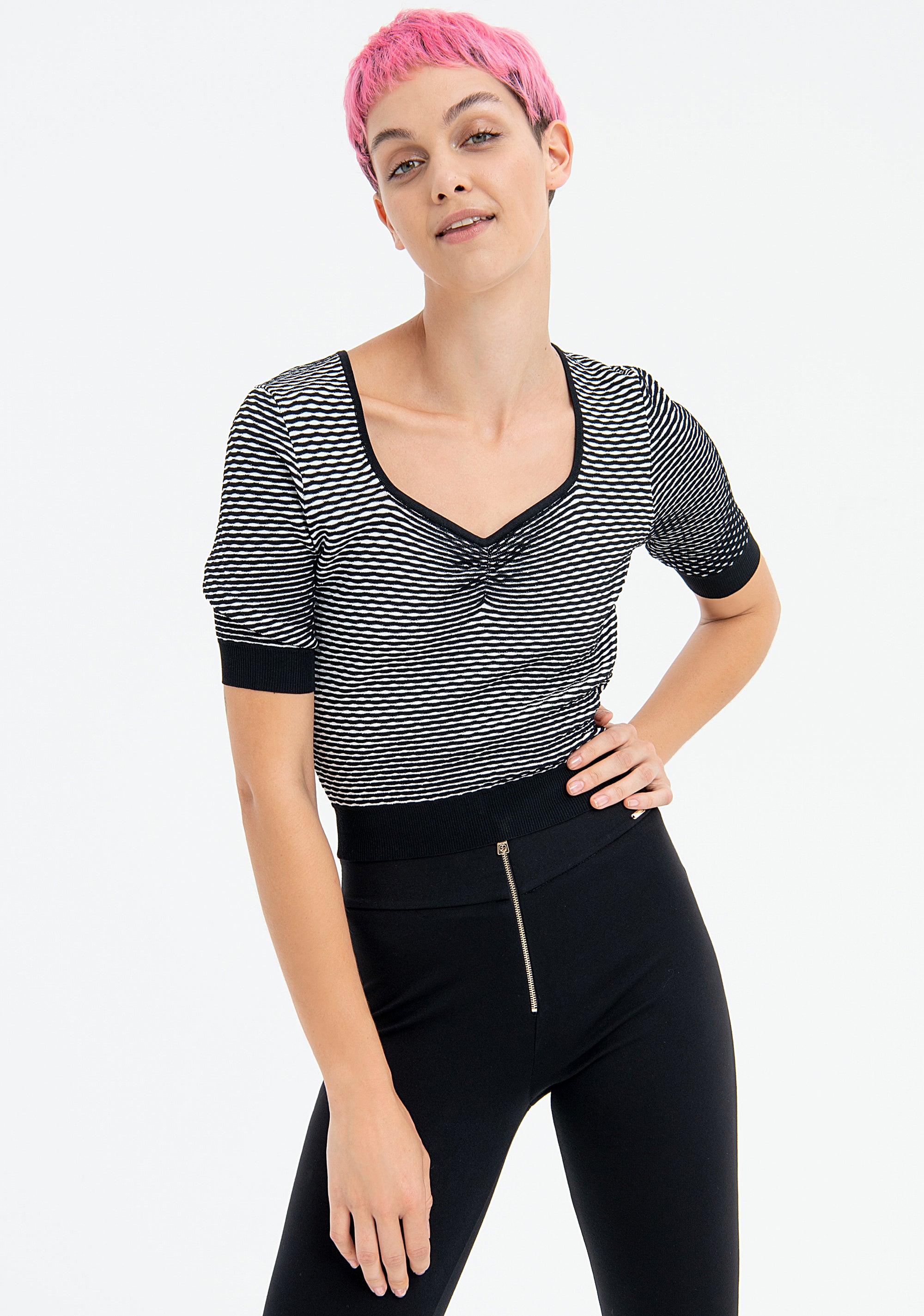 Maglia cropped in jacquard