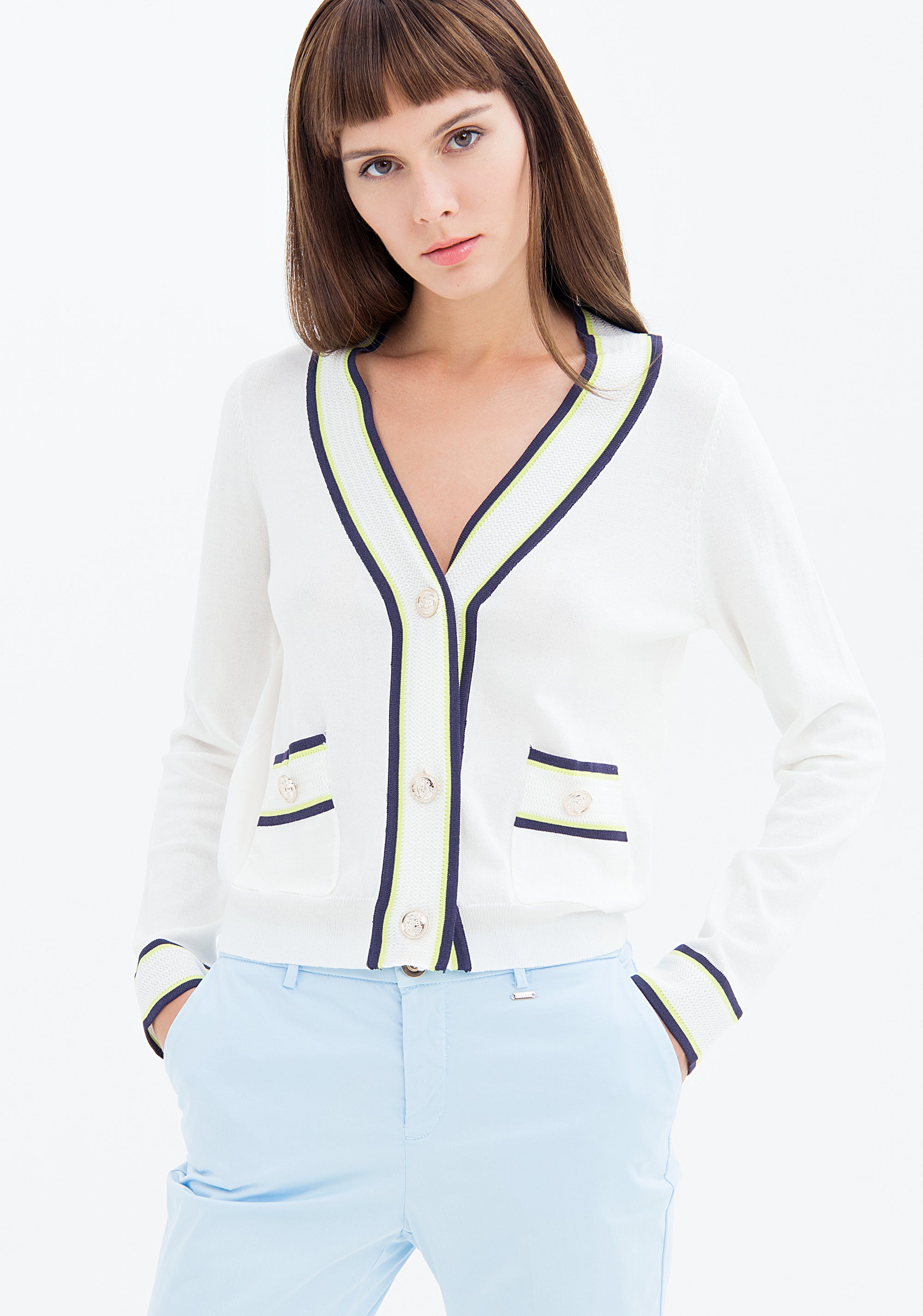 Cardigan regular con aviature